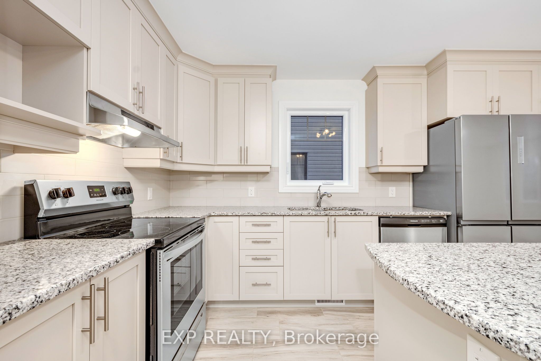 145 DION Avenue, Clarence-Rockland, ON K4K 0M4 photo 3