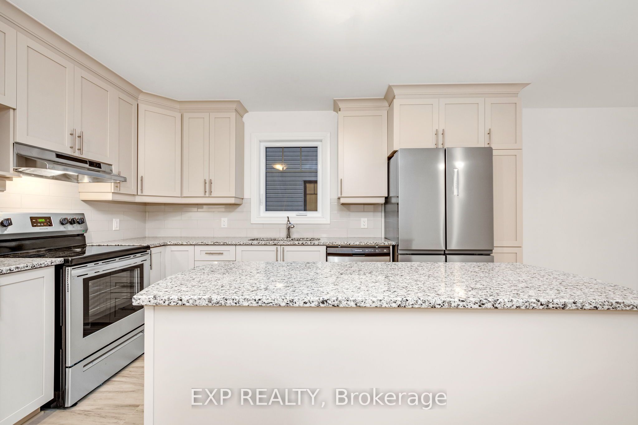 145 DION Avenue, Clarence-Rockland, ON K4K 0M4 photo 4