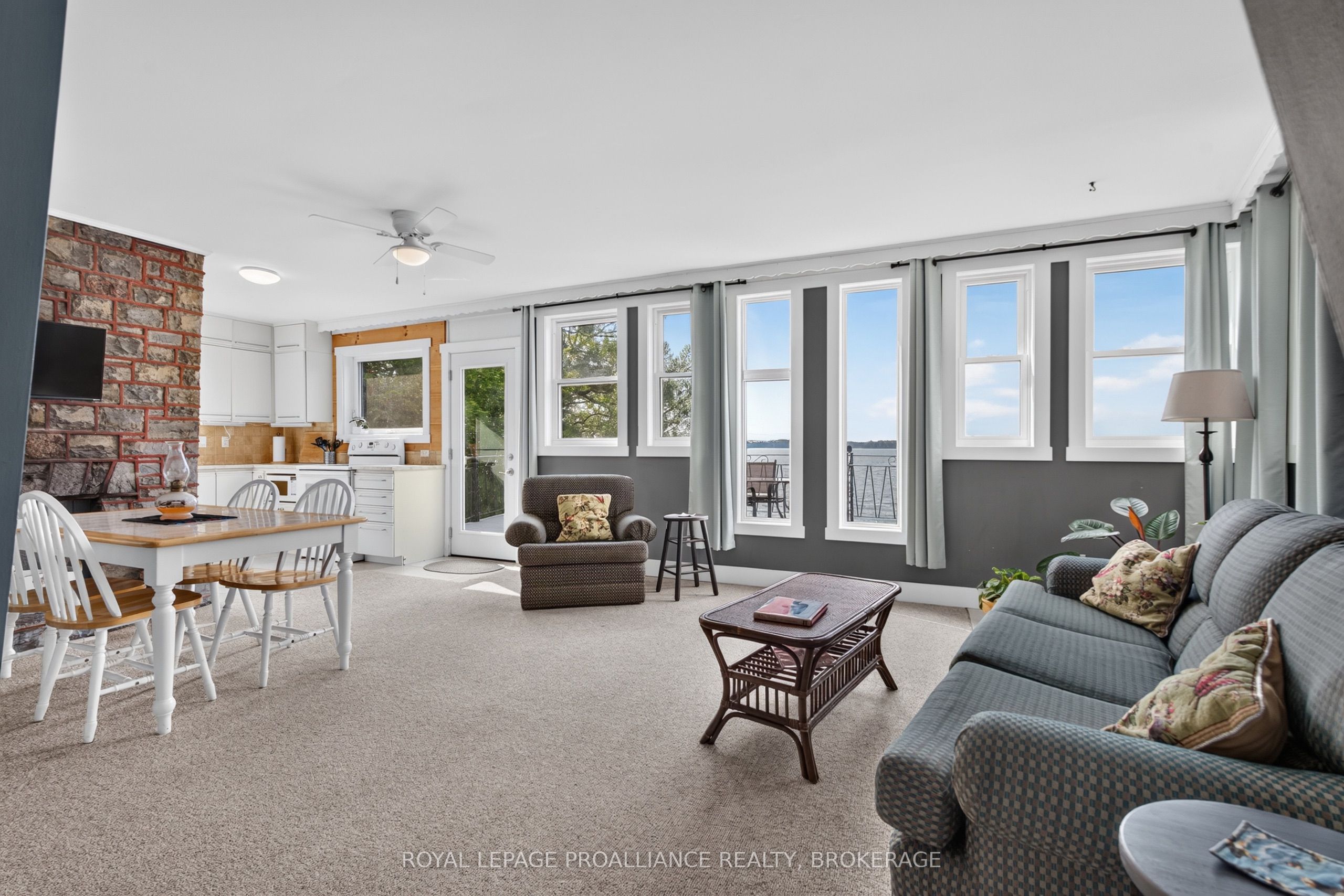 790 Howe Island Drive, Frontenac Islands, ON K7G 2V6 photo 5