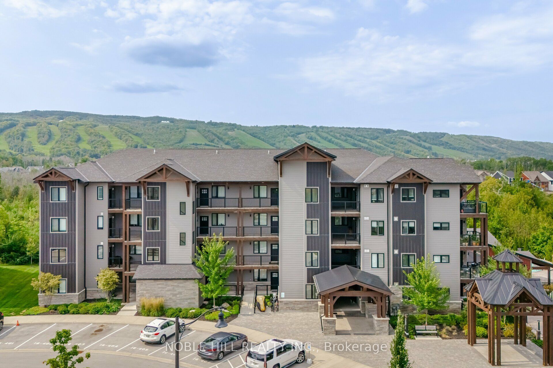 16 Beckwith Lane 403, Blue Mountains, ON L9Y 3B6
