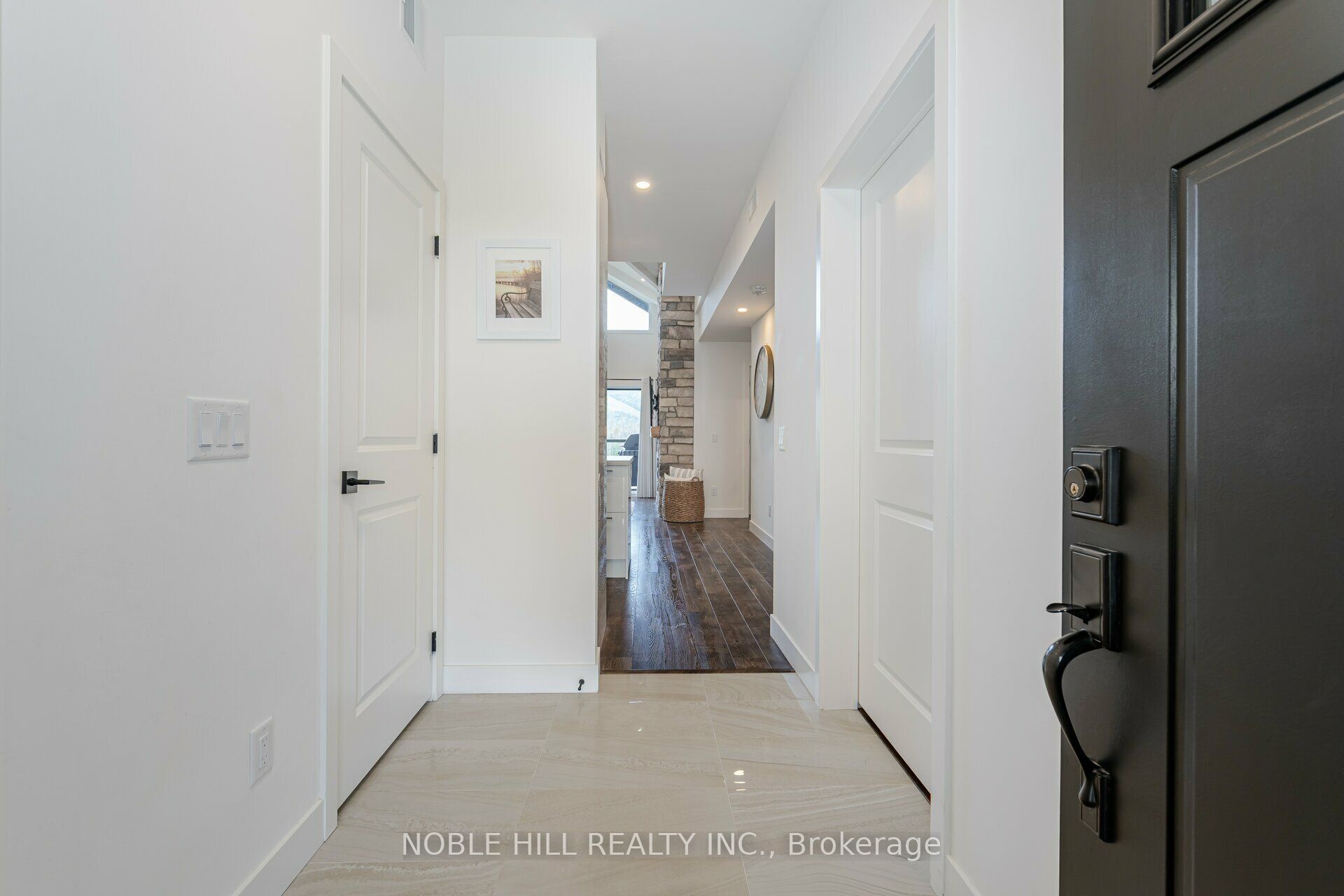 16 Beckwith Lane 403, Blue Mountains, ON L9Y 3B6 photo 4