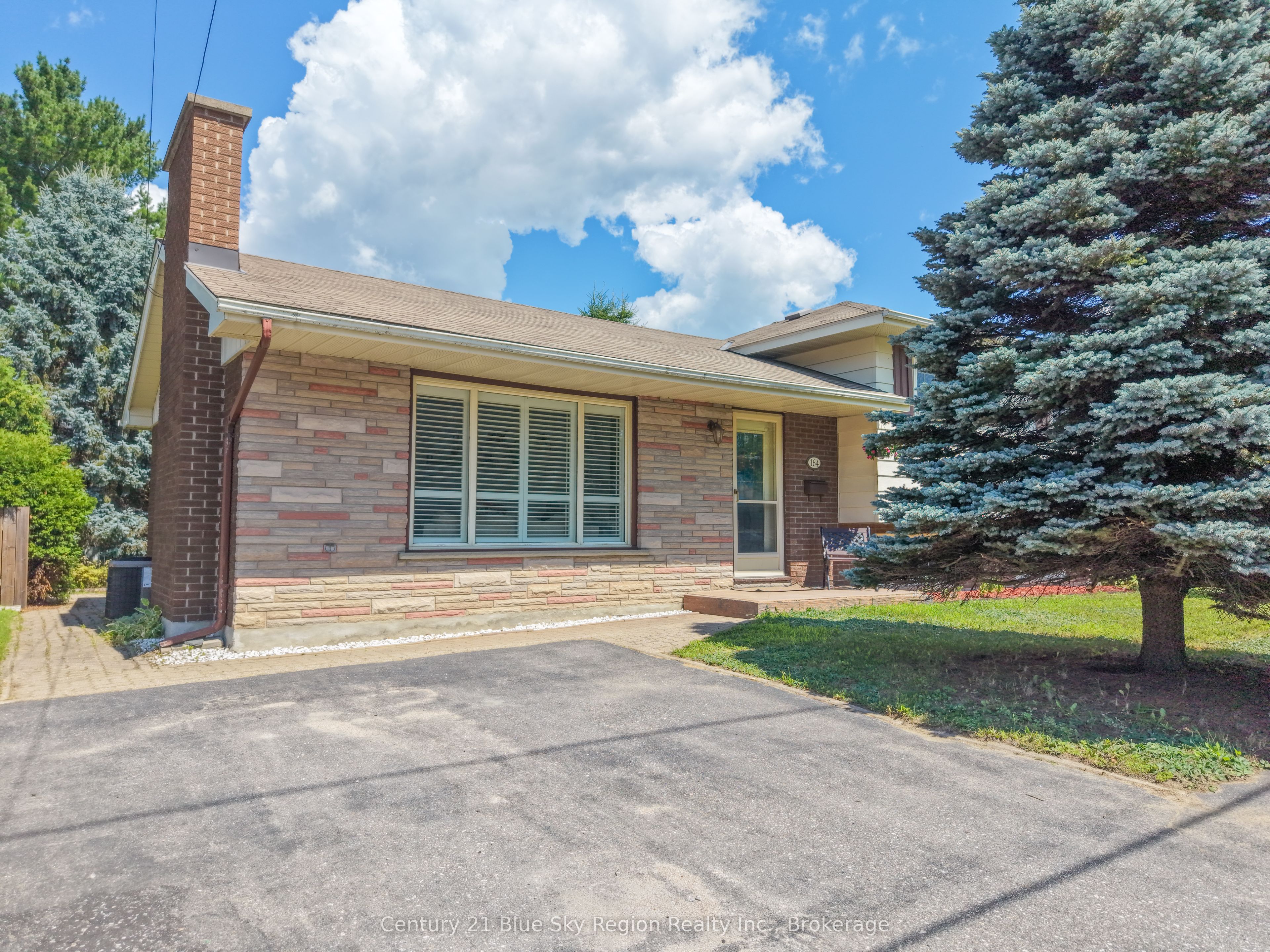 164 Gordon Drive, North Bay, ON P1B 8B2 photo 2