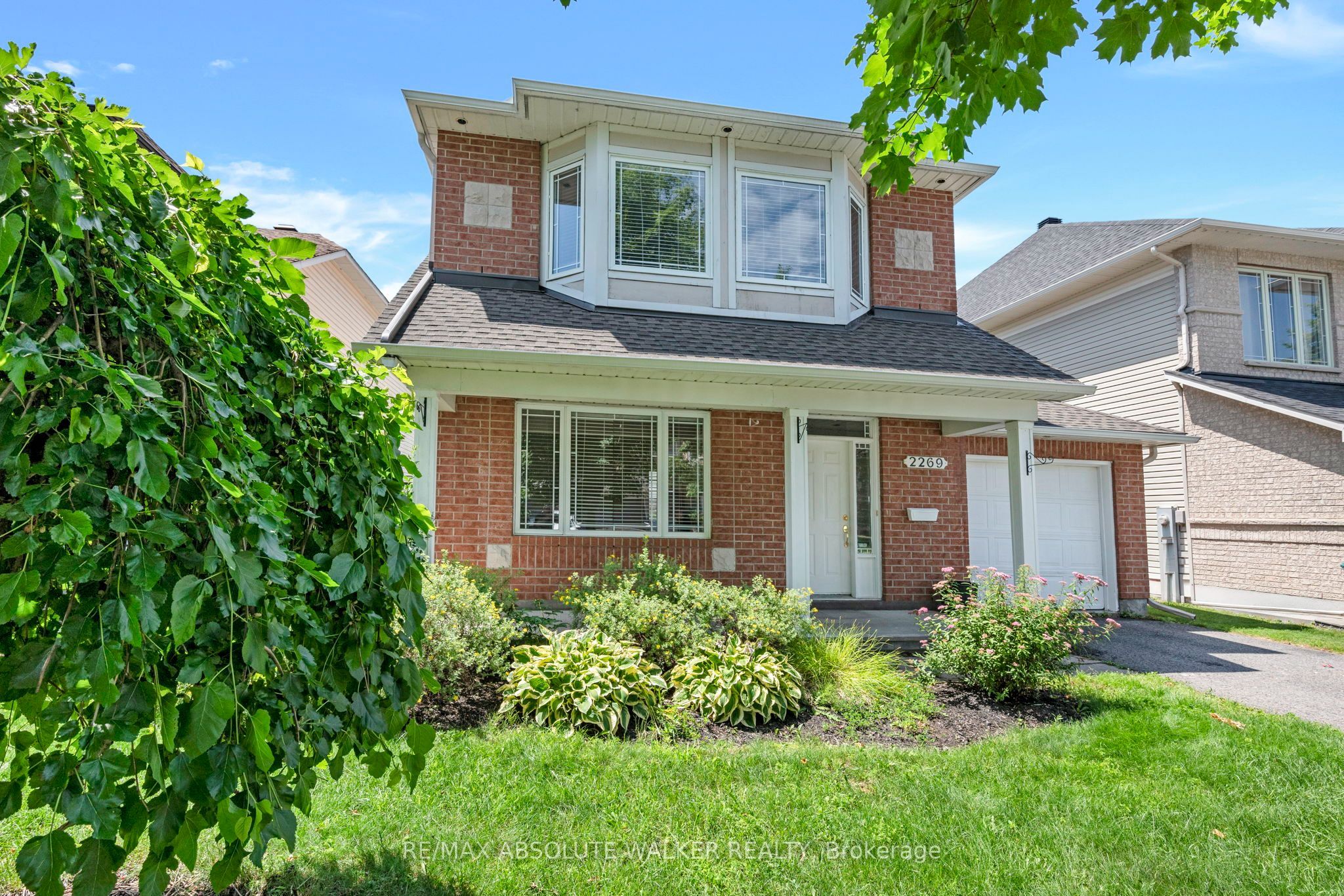 2269 Sandman Crescent, Orleans - Cumberland and Area, ON K4A 4V7 photo 2