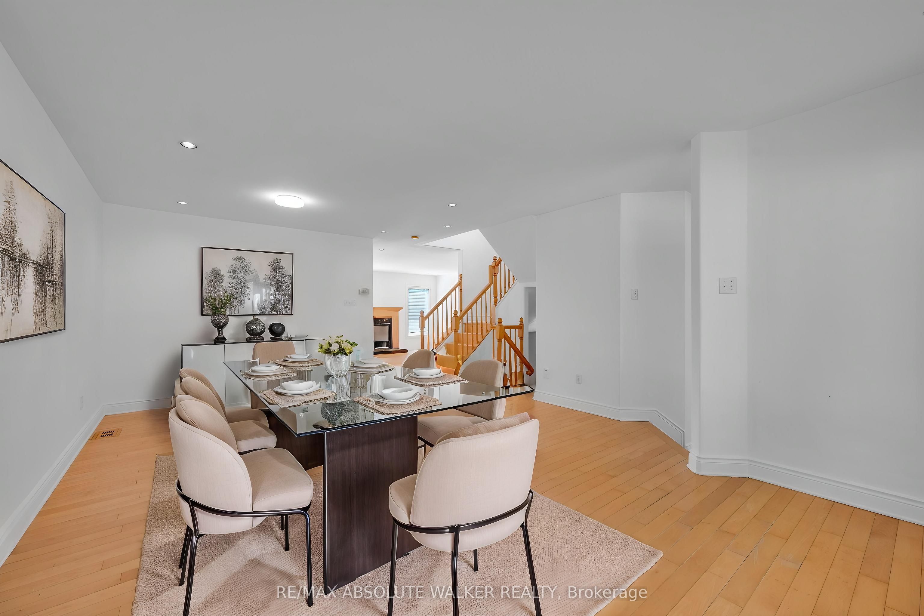 2269 Sandman Crescent, Orleans - Cumberland and Area, ON K4A 4V7 photo 3