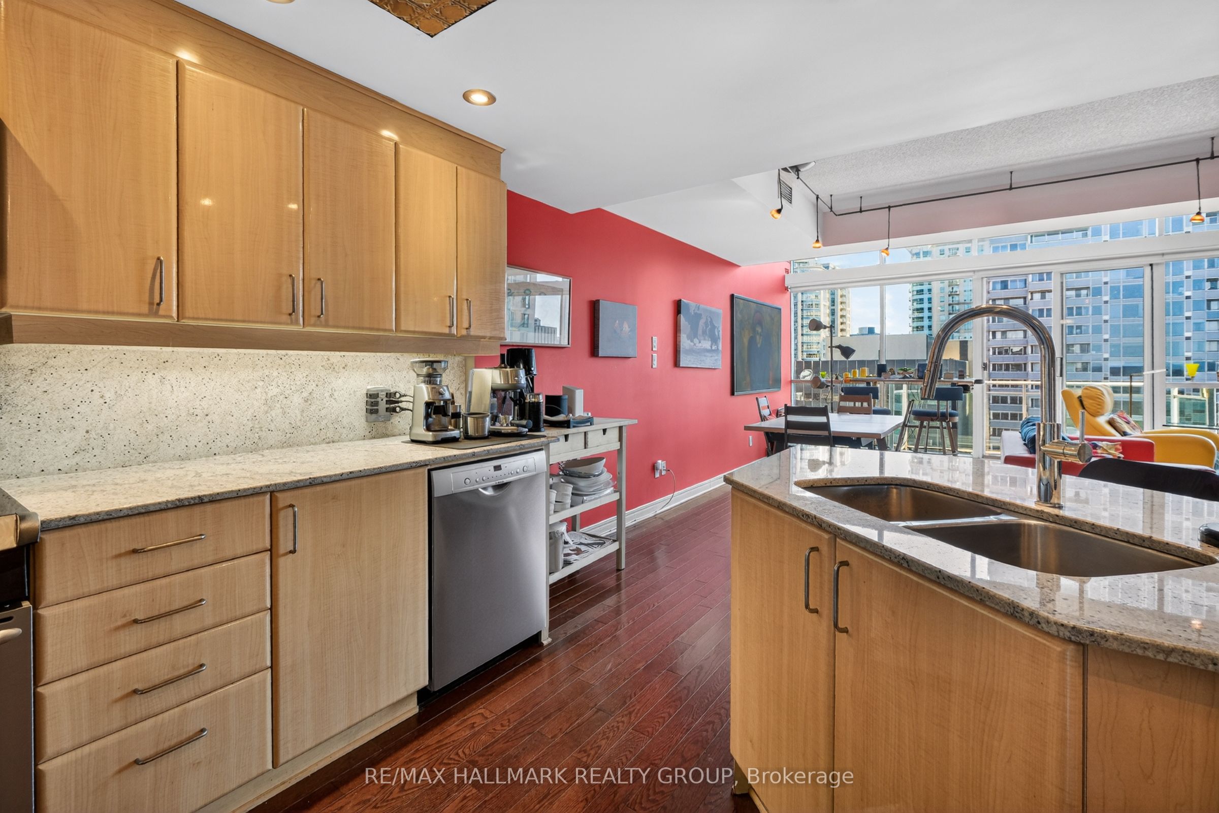 134 York Street PH01, Lower Town - Sandy Hill, ON K1N 1K8 photo 5