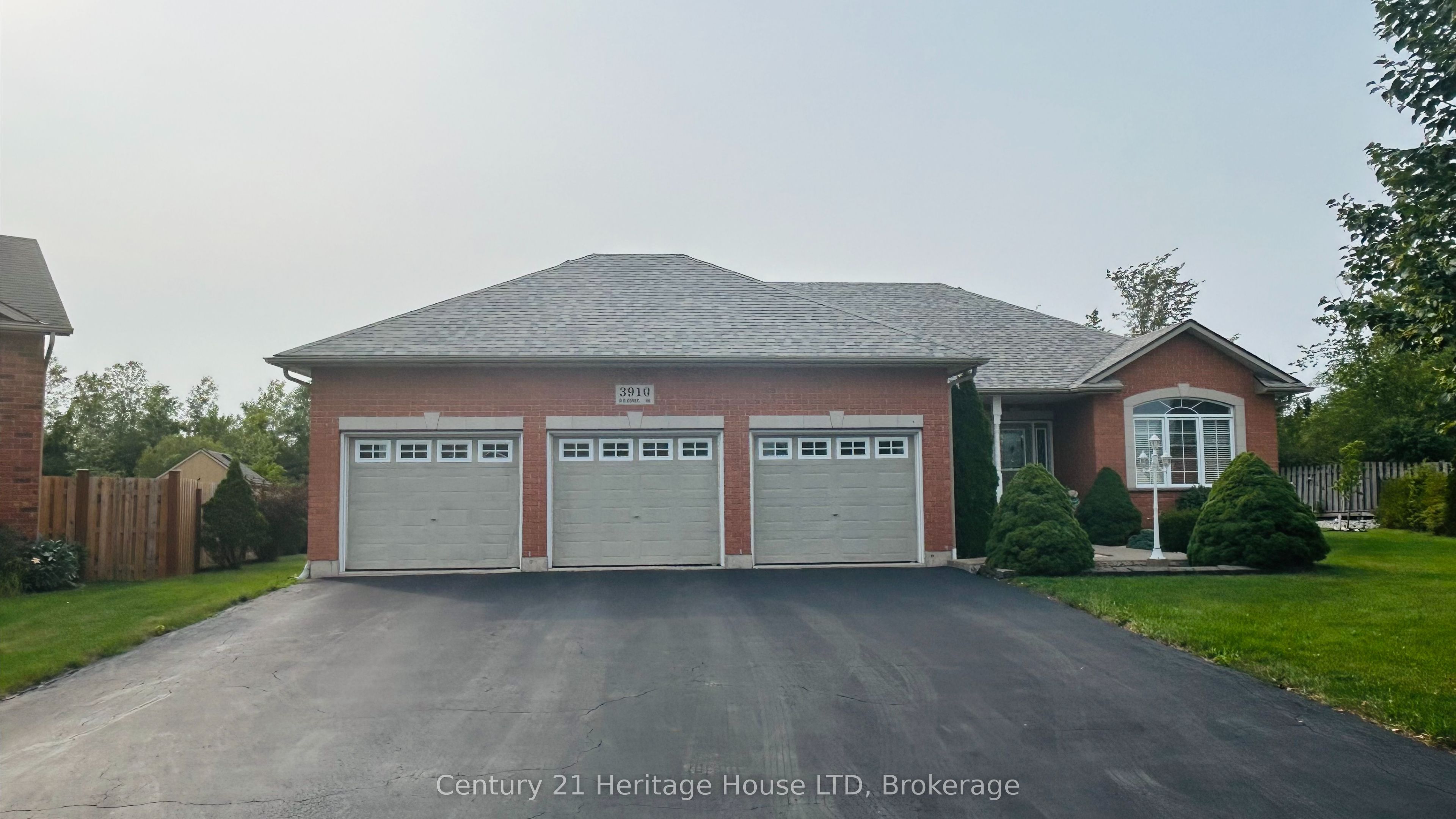 3910 CHRISTINA Court, Fort Erie, ON L0S 1N0 photo 2