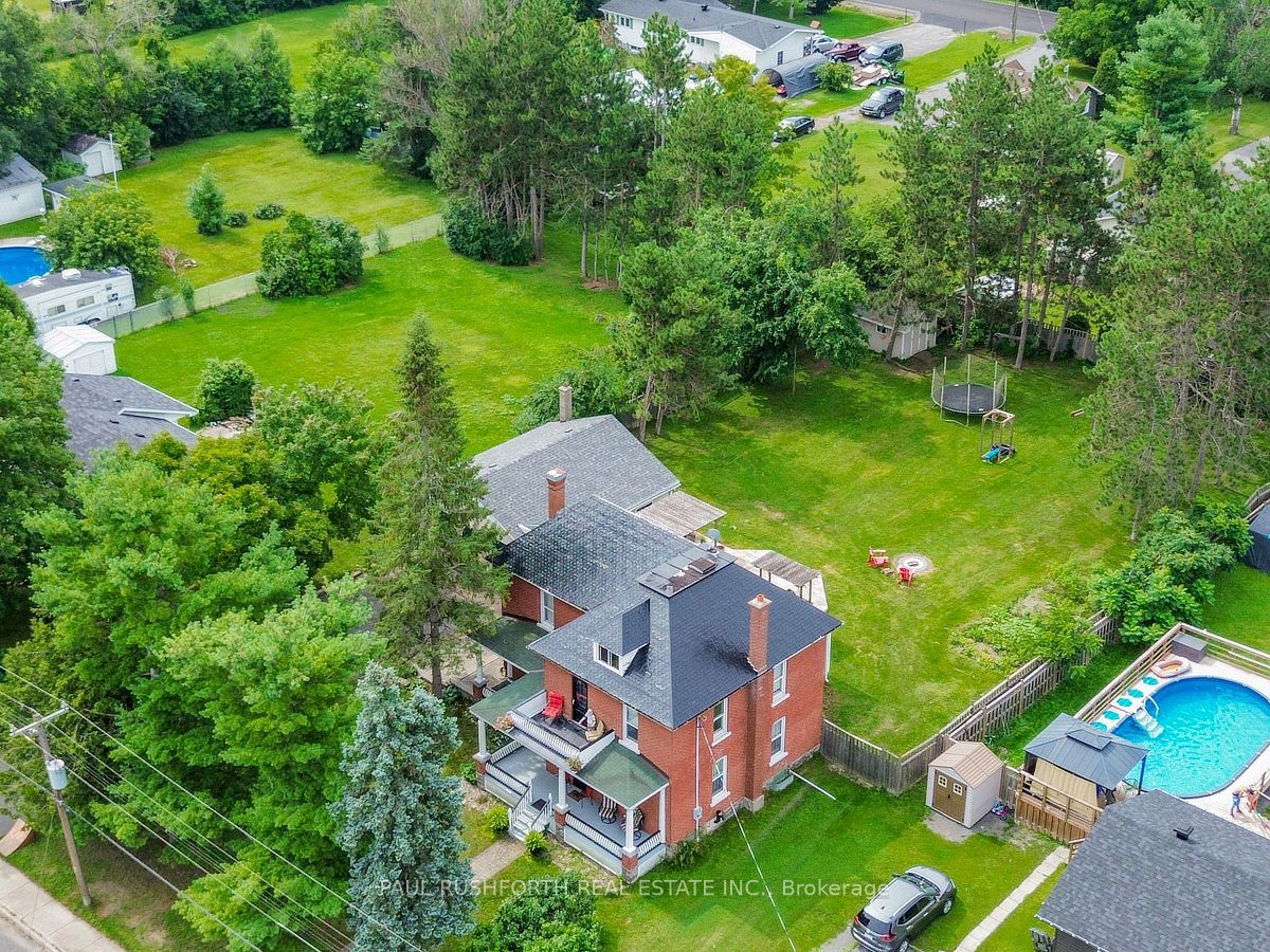100 Poole Street, McNab/Braeside, ON K7S 1J2 photo 3
