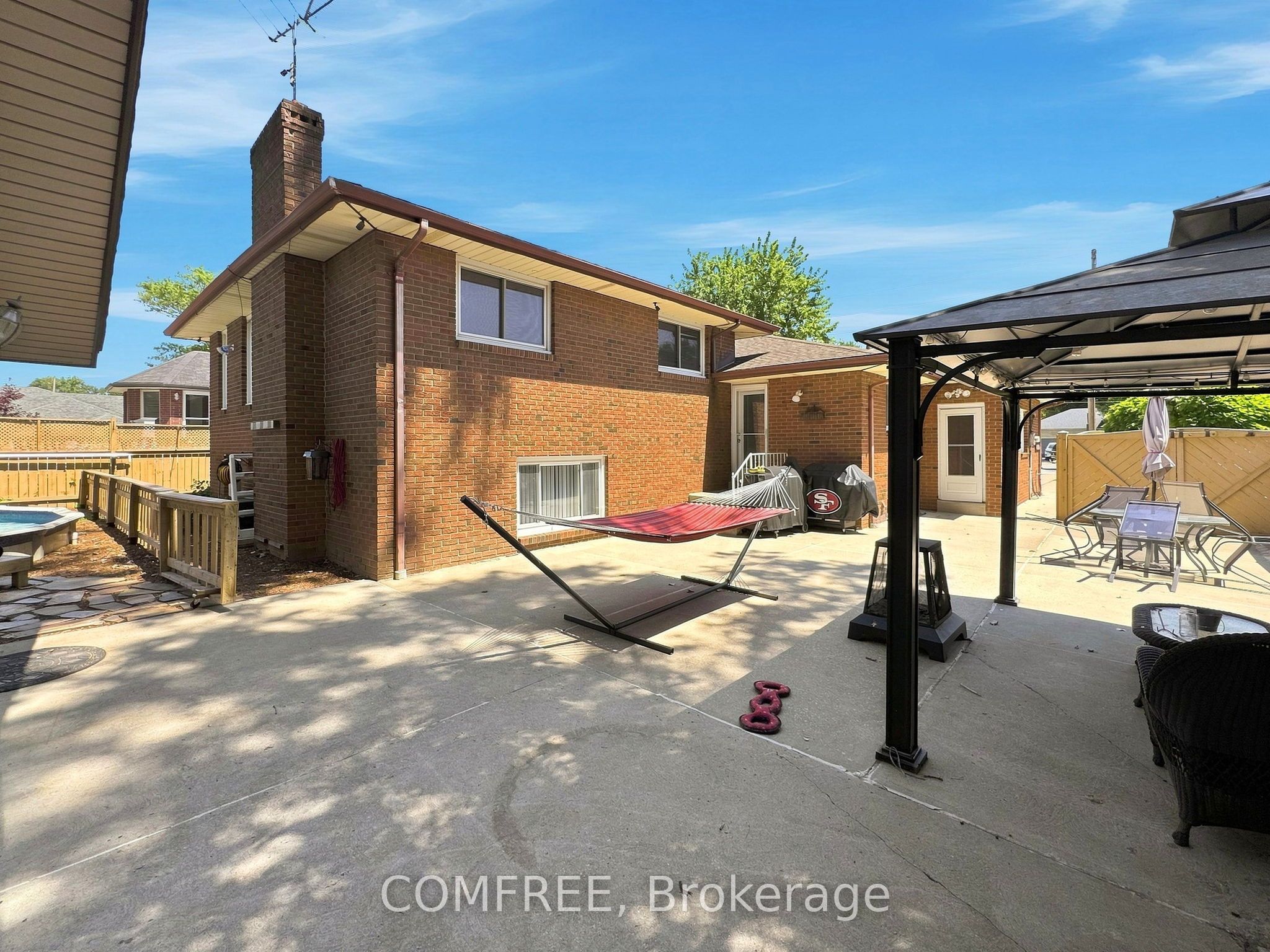 6310 Matchette Road, LaSalle, ON N9J 2J7 photo 2