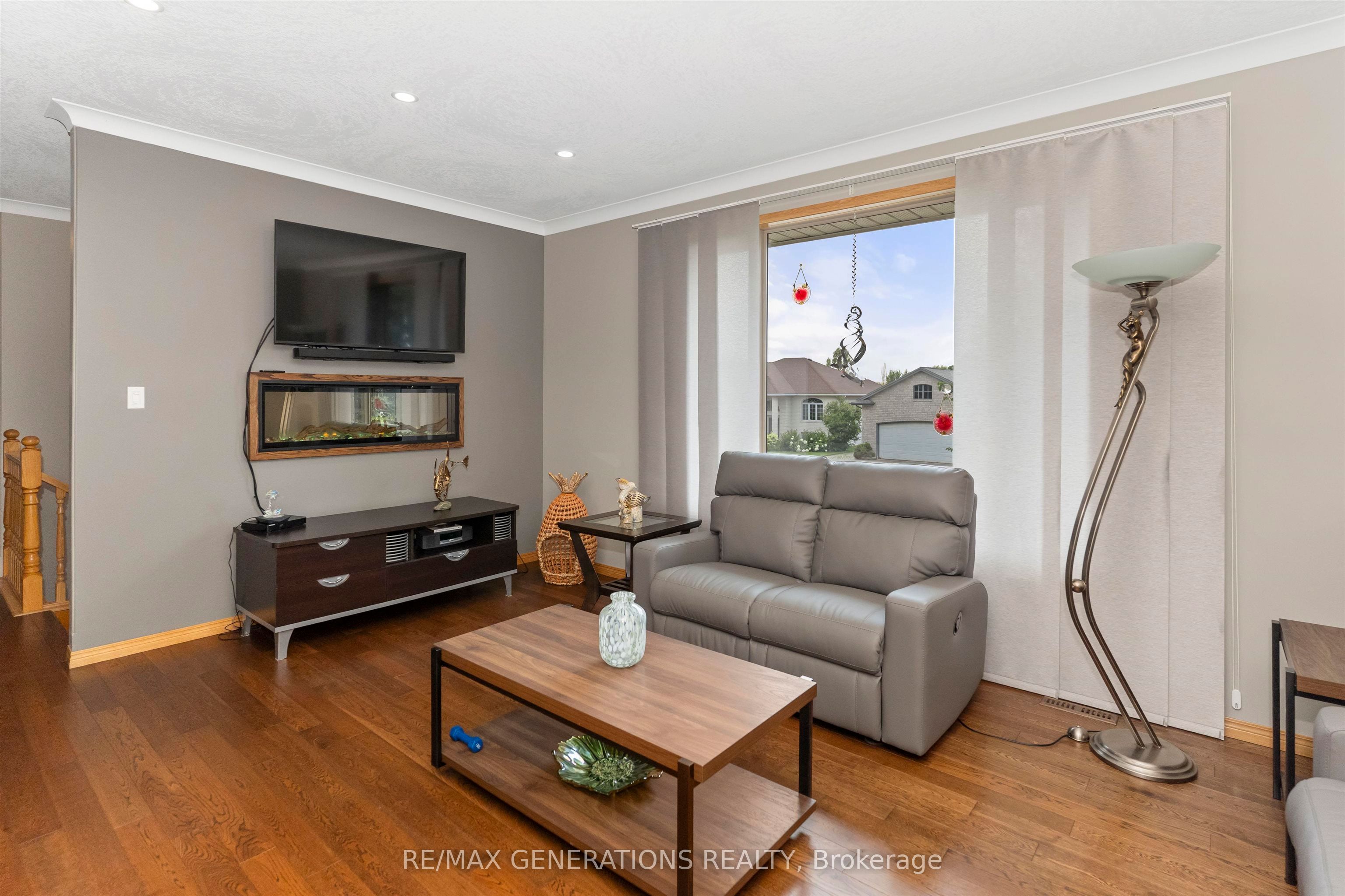 316 FAIRBROOKE Crescent, Thunder Bay, ON P7B 6Z7 photo 4