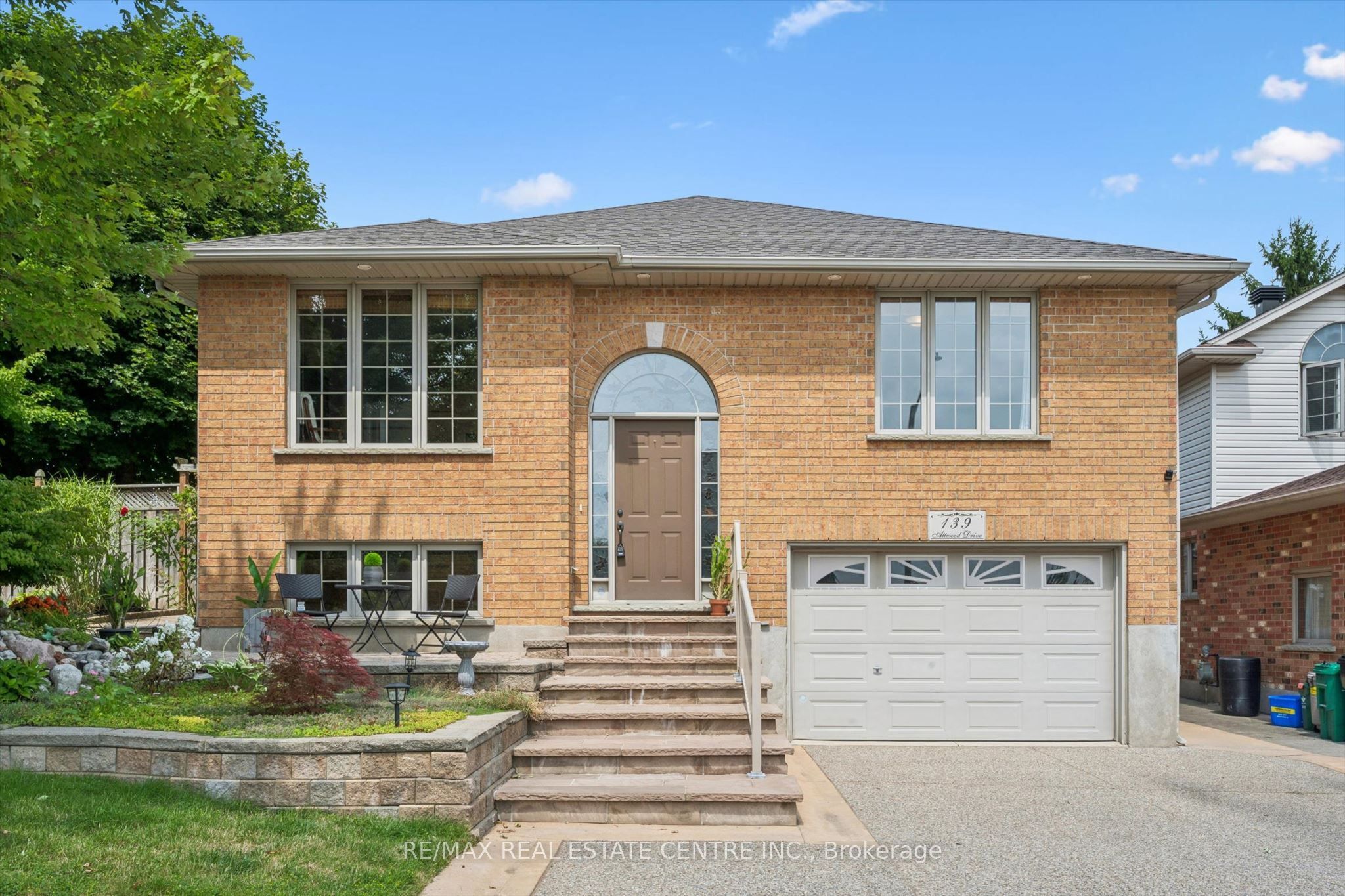 139 Attwood Drive, Cambridge, ON N1T 2A5