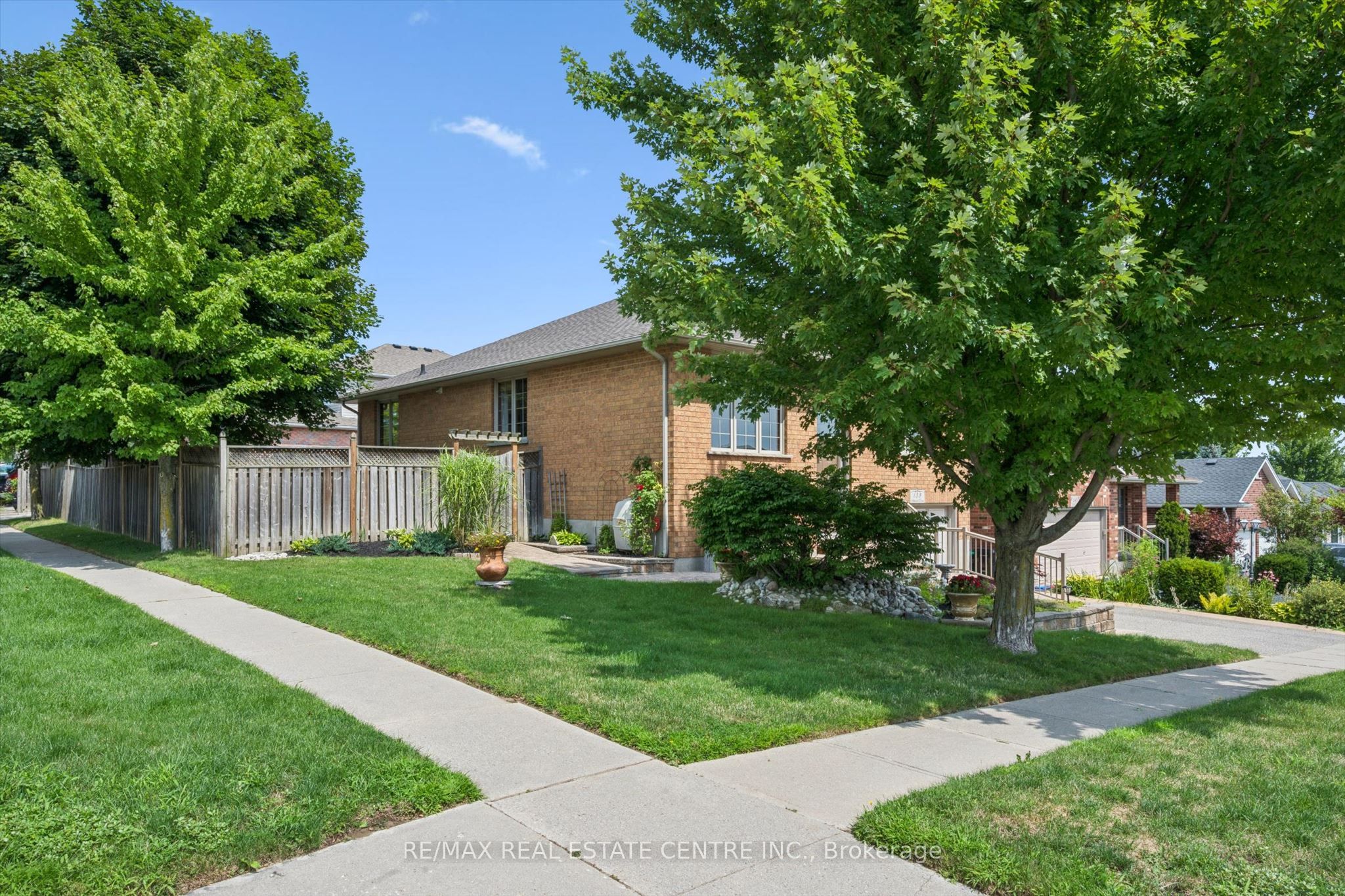 139 Attwood Drive, Cambridge, ON N1T 2A5 photo 5