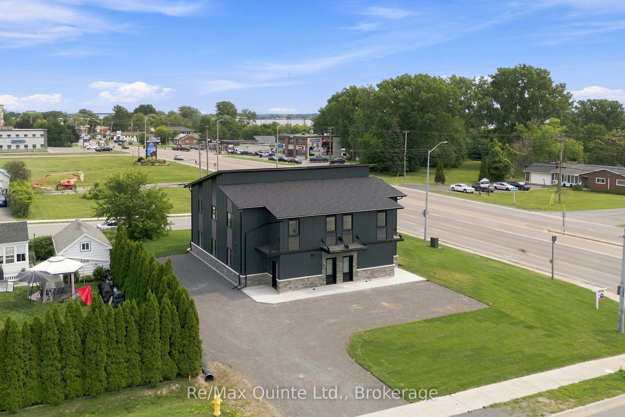 5 Sienna Avenue C, Belleville, ON K8P 4G5 photo 2