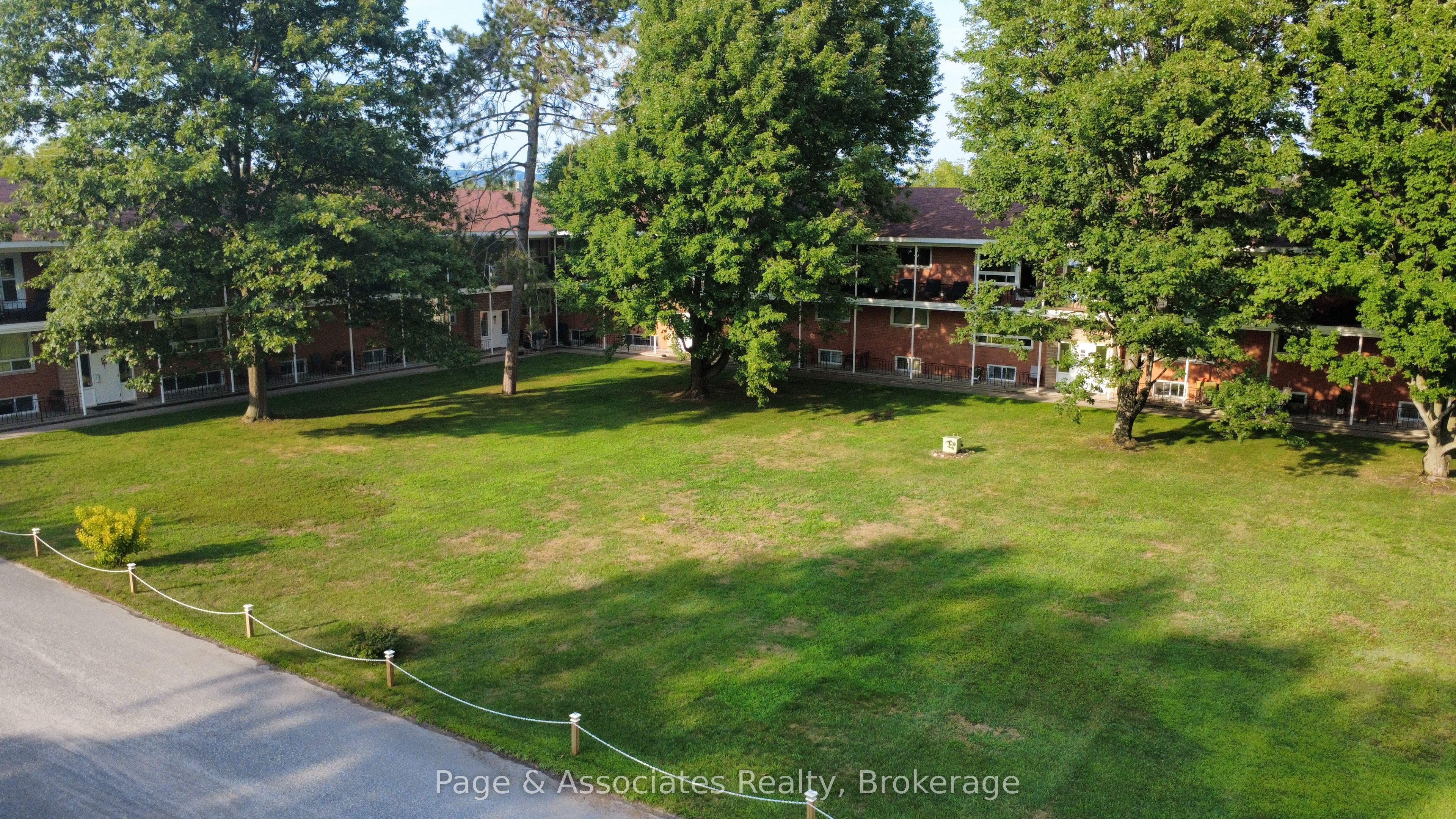 40 Judge Avenue 5B, North Bay, ON P1A 1B4 photo 2