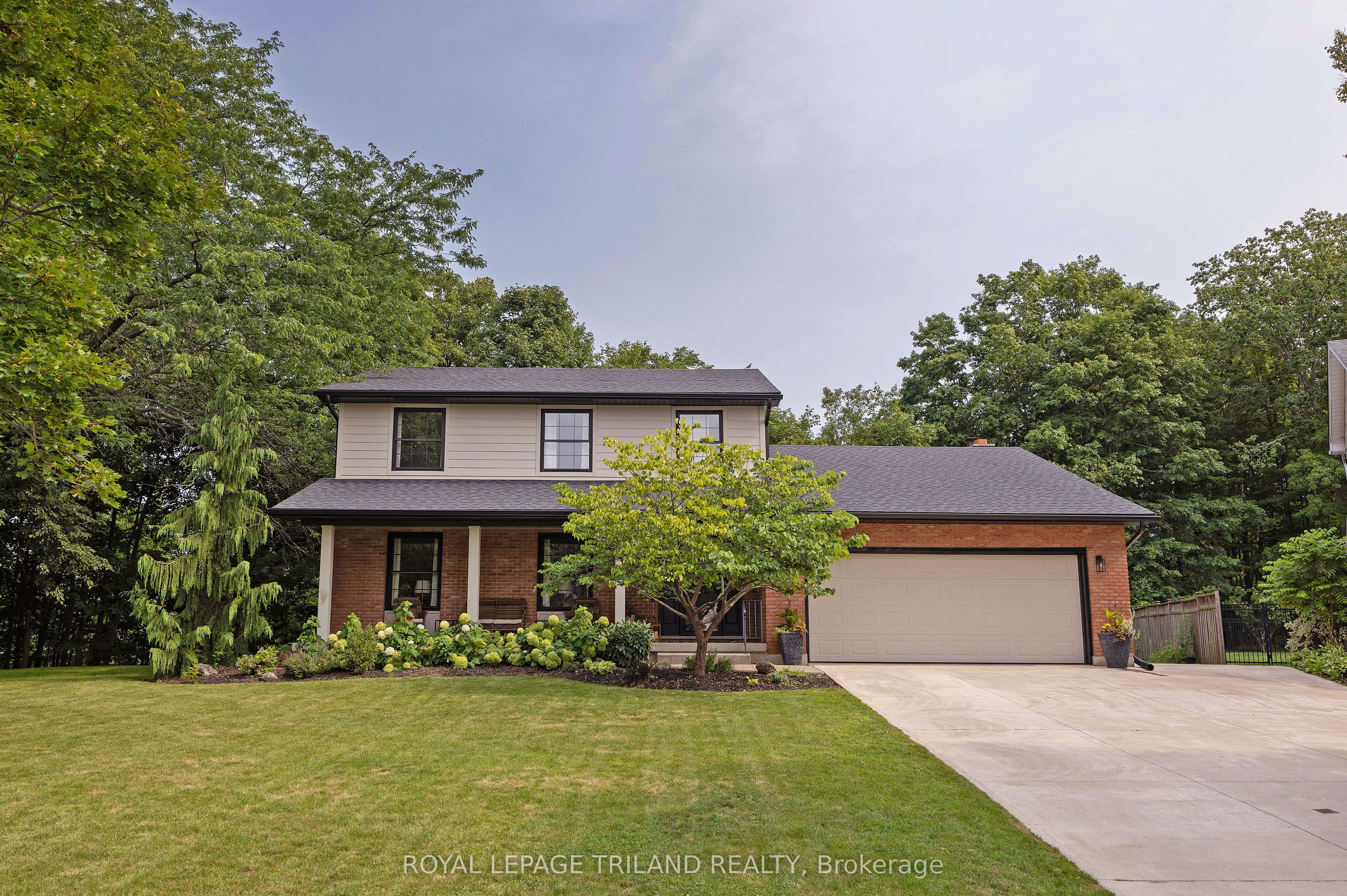 20 Woodhaven Court, St. Thomas, ON N5P 3Z3