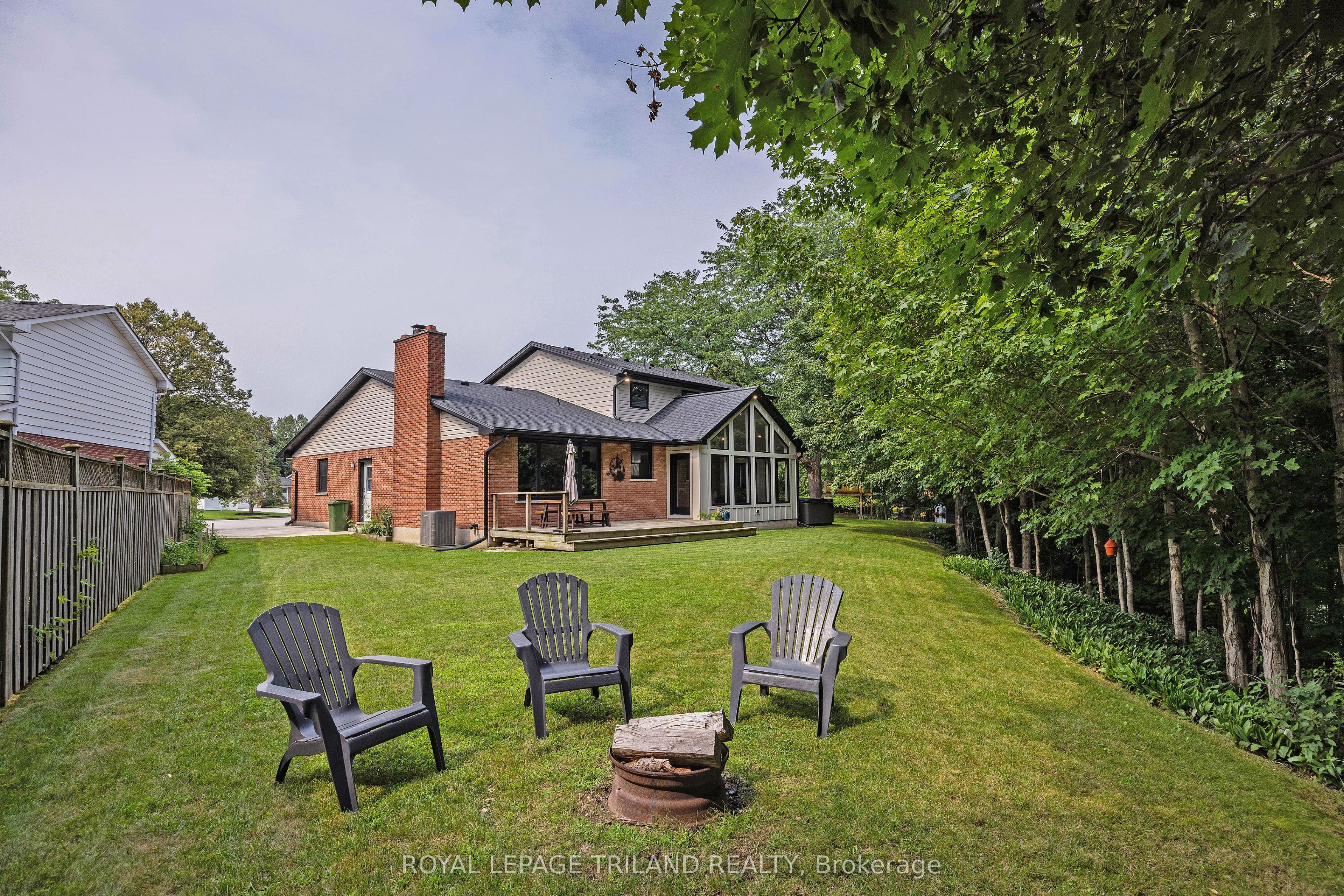 20 Woodhaven Court, St. Thomas, ON N5P 3Z3 photo 3