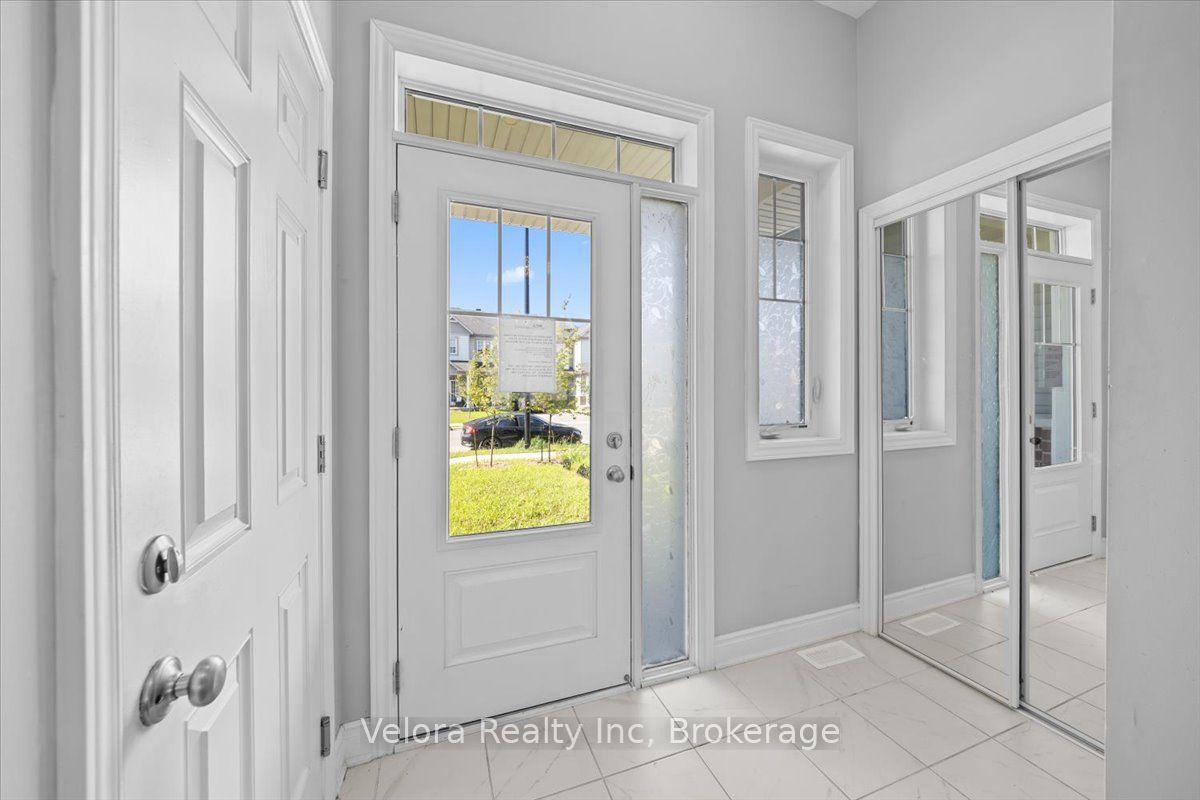557 Flagstaff Drive, Barrhaven, ON K2J 7B3 photo 3