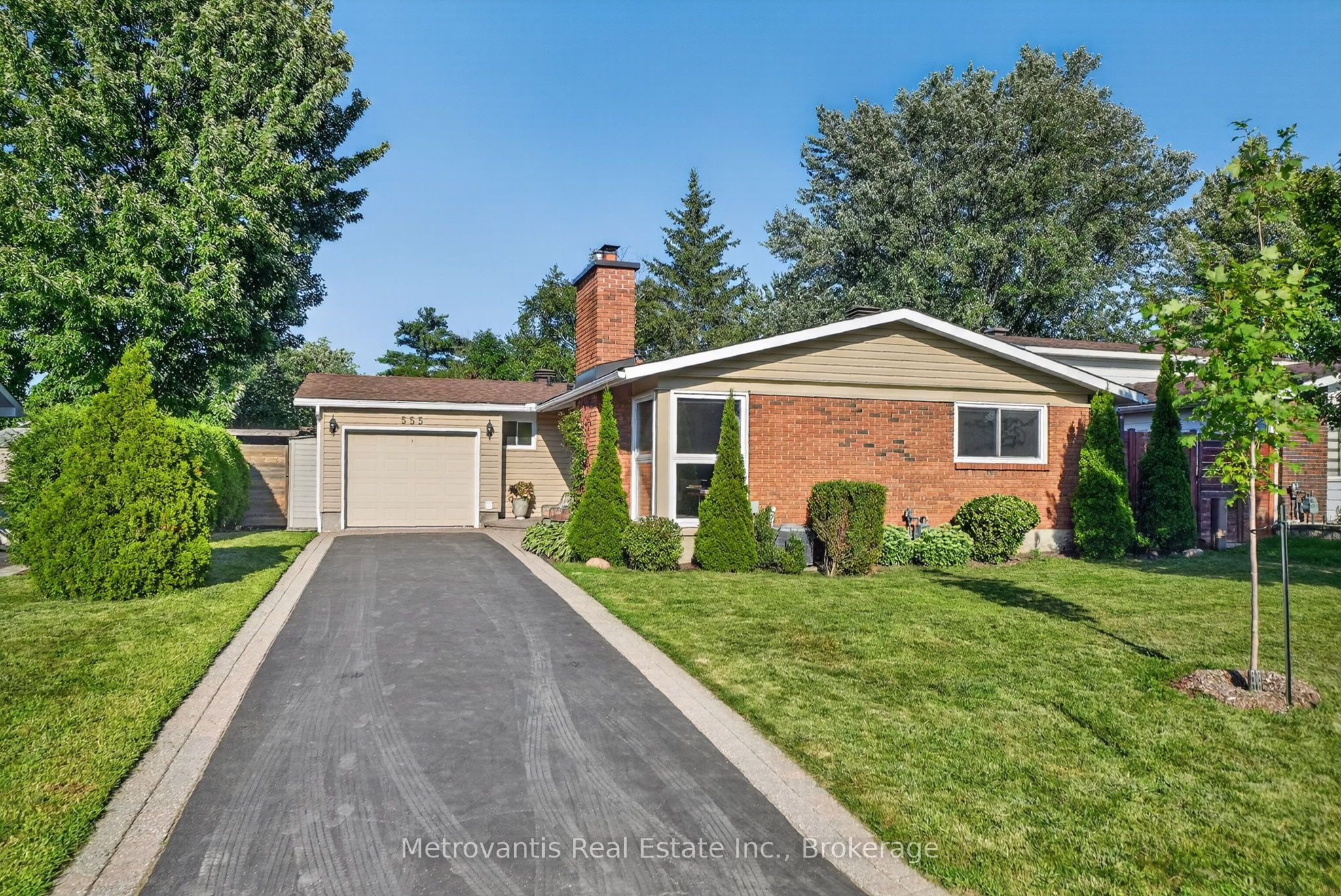 555 Buchanan Crescent, Beacon Hill North - South and Area, ON K1J 7V2 photo 4