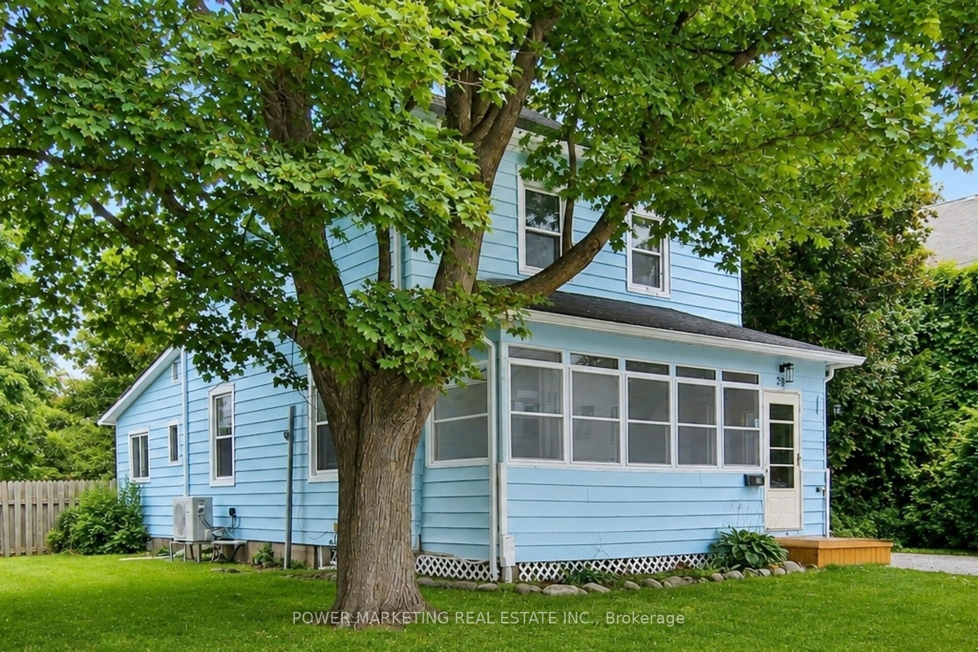 28 MONTAGUE Street, Smiths Falls, ON K7A 2M1 photo 3