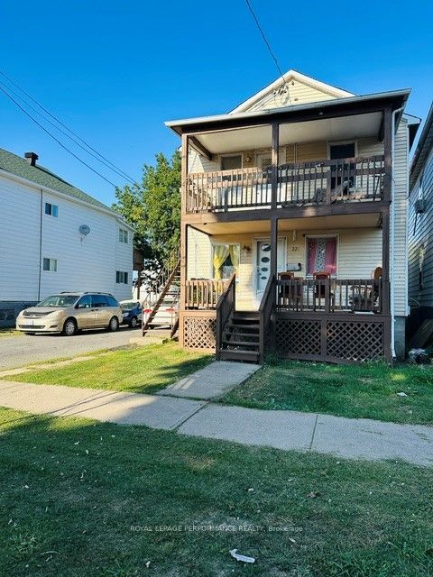 221 St Felix Street 221-221A, Cornwall, ON K6H 5A4 photo 2