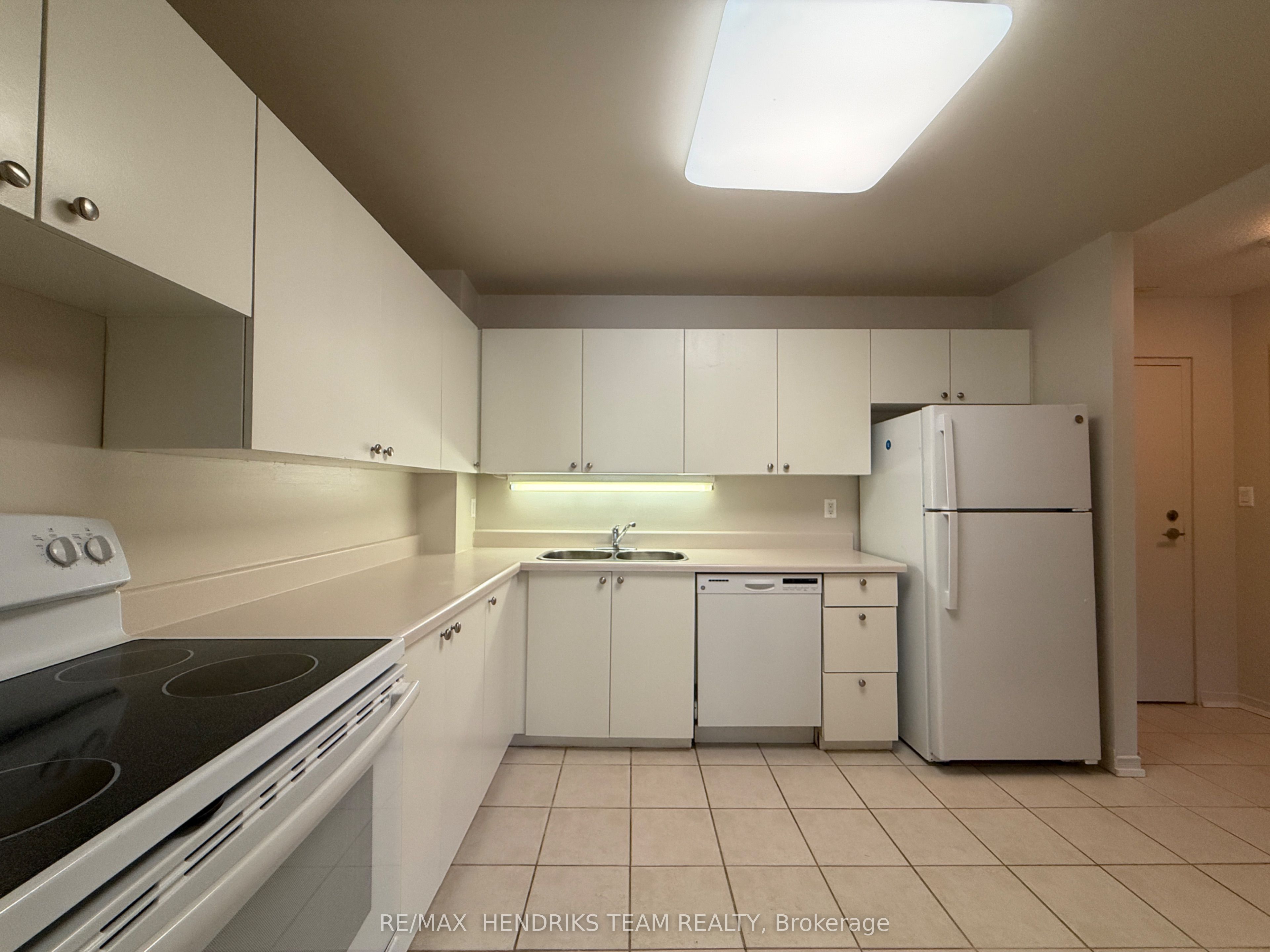 128 St Augustine Drive 118, St. Catharines, ON L2P 3X6 photo 3