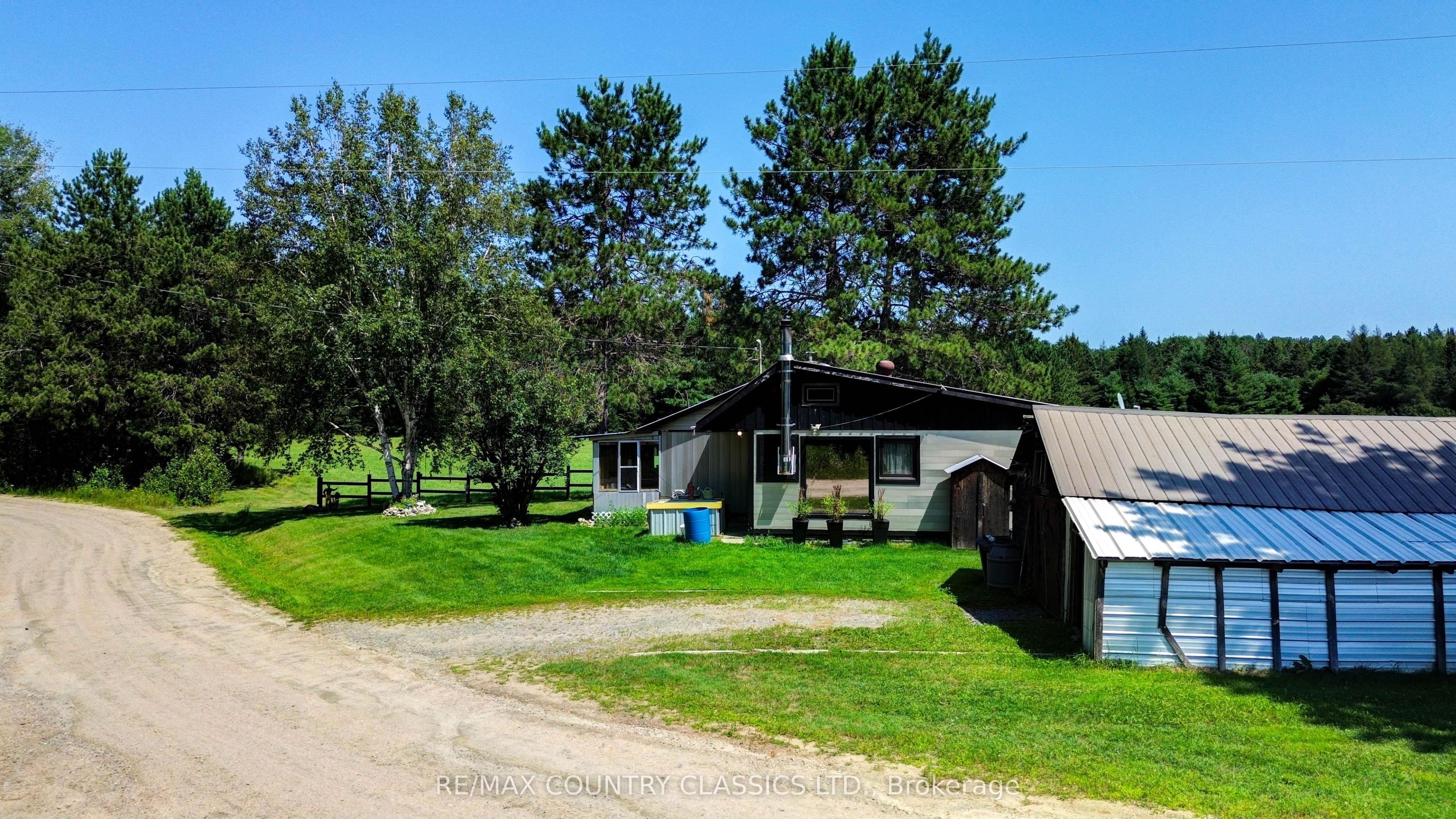 41 Aide Road, Addington Highlands, ON K0L 2M0