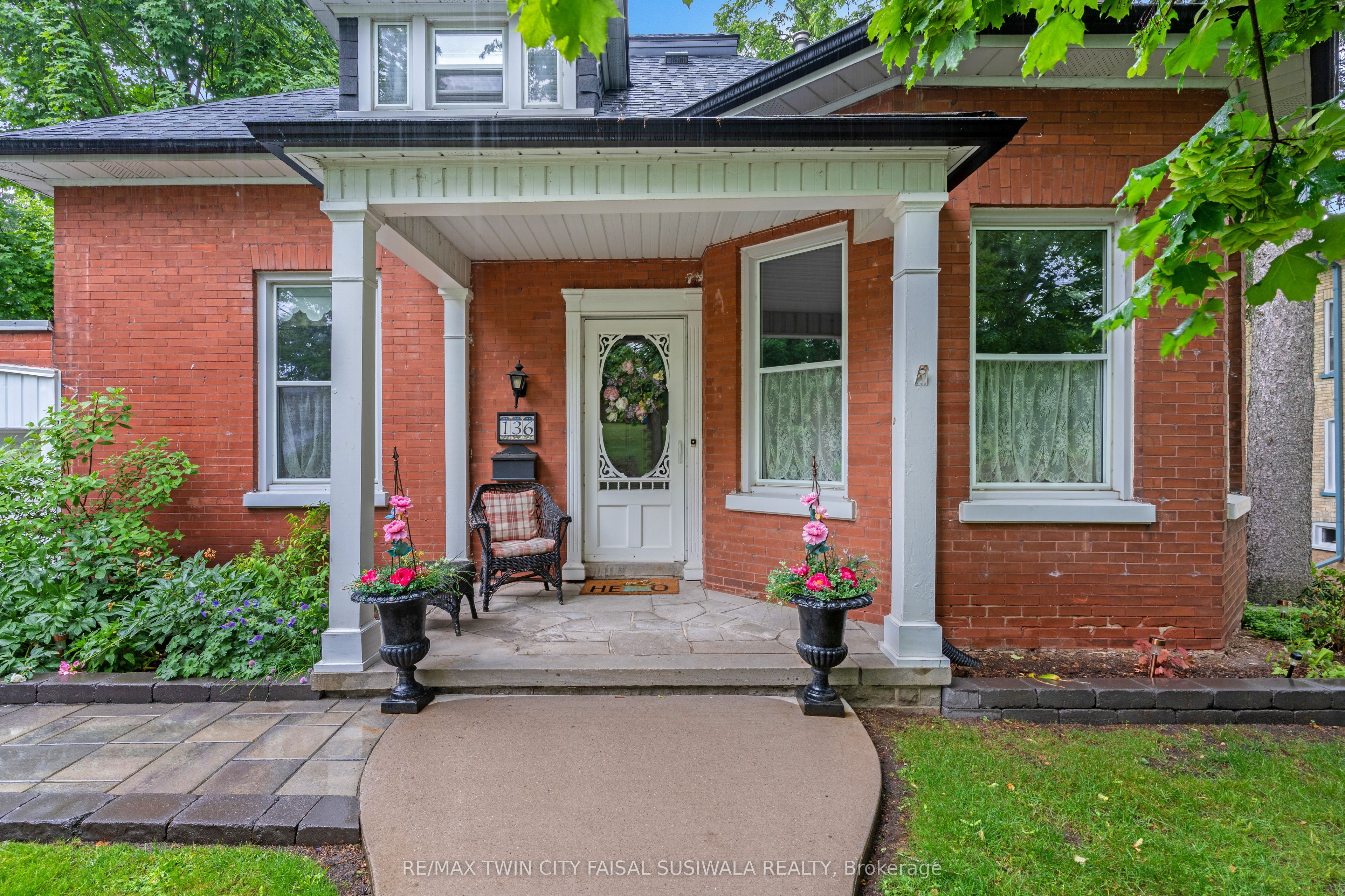 136 Blair Road, Cambridge, ON N1S 2J4 photo 3