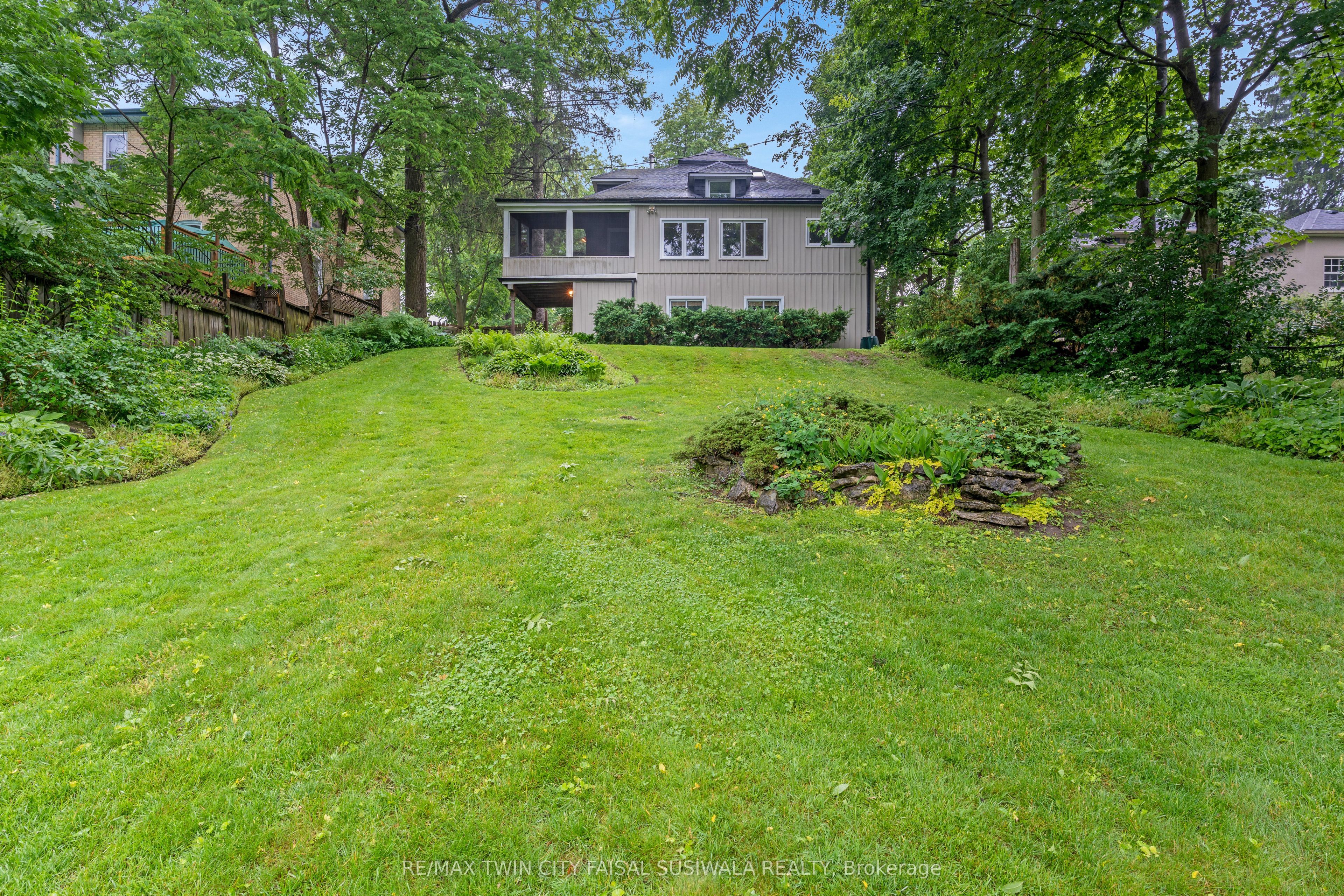 136 Blair Road, Cambridge, ON N1S 2J4 photo 4