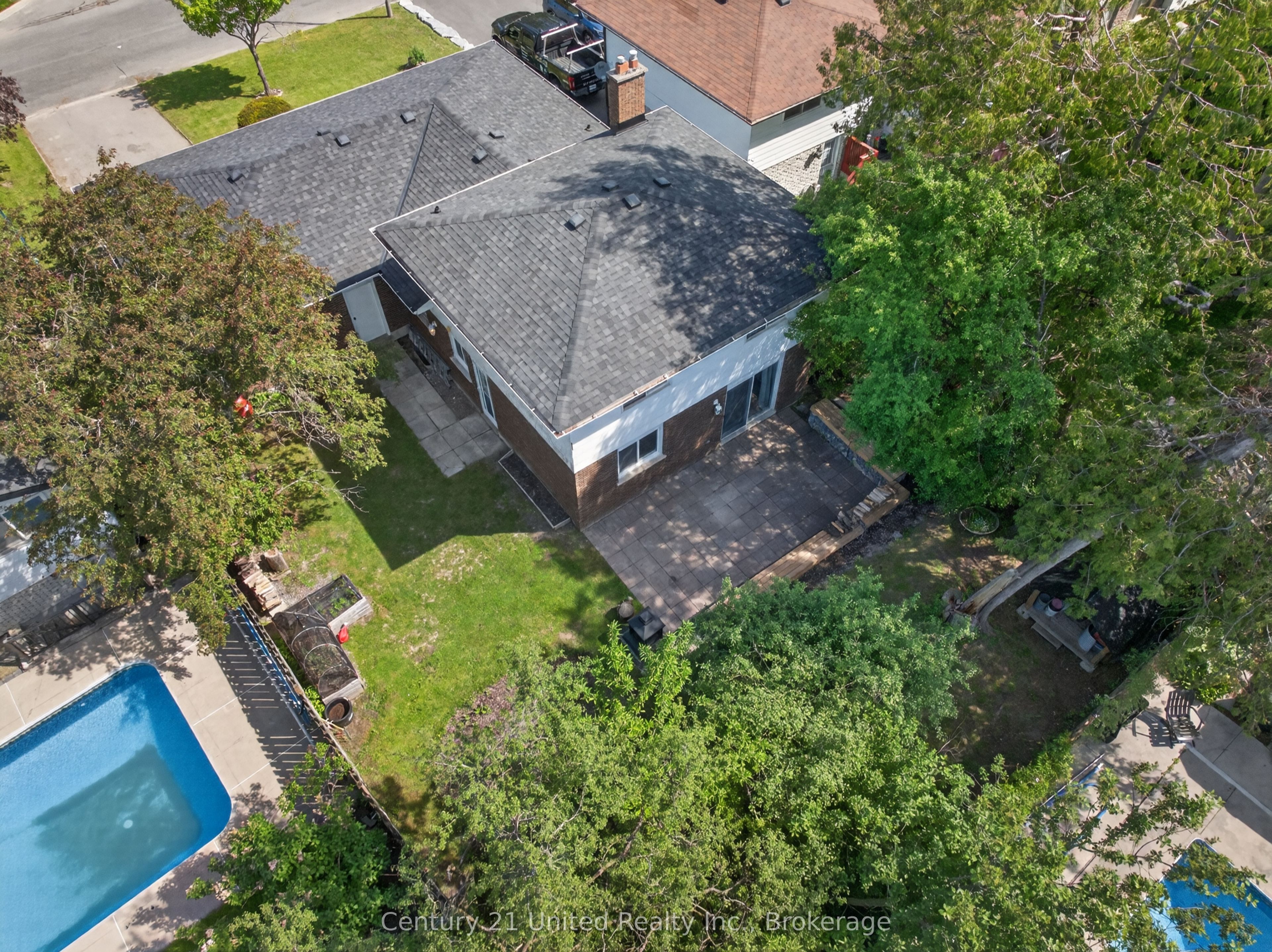 1169 Danita Boulevard, Peterborough, ON K9J 7J9
