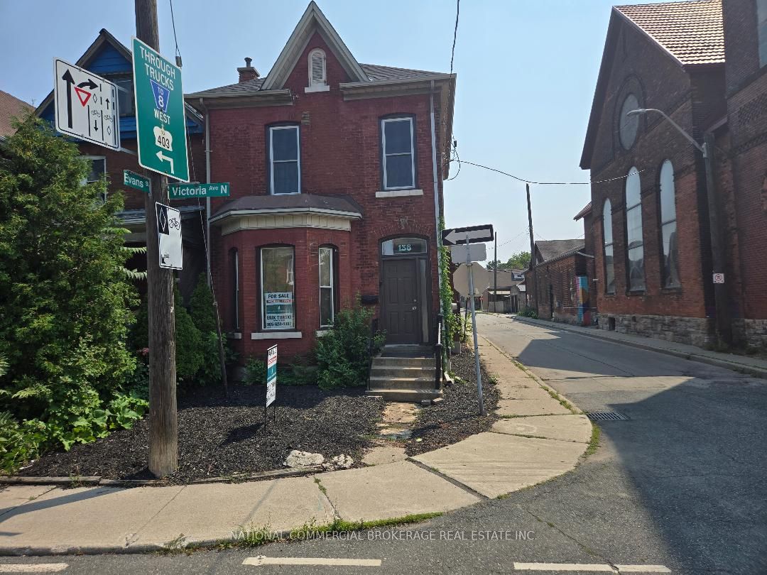 138 Victoria Avenue N, Hamilton, ON L8L 5E8 photo 2