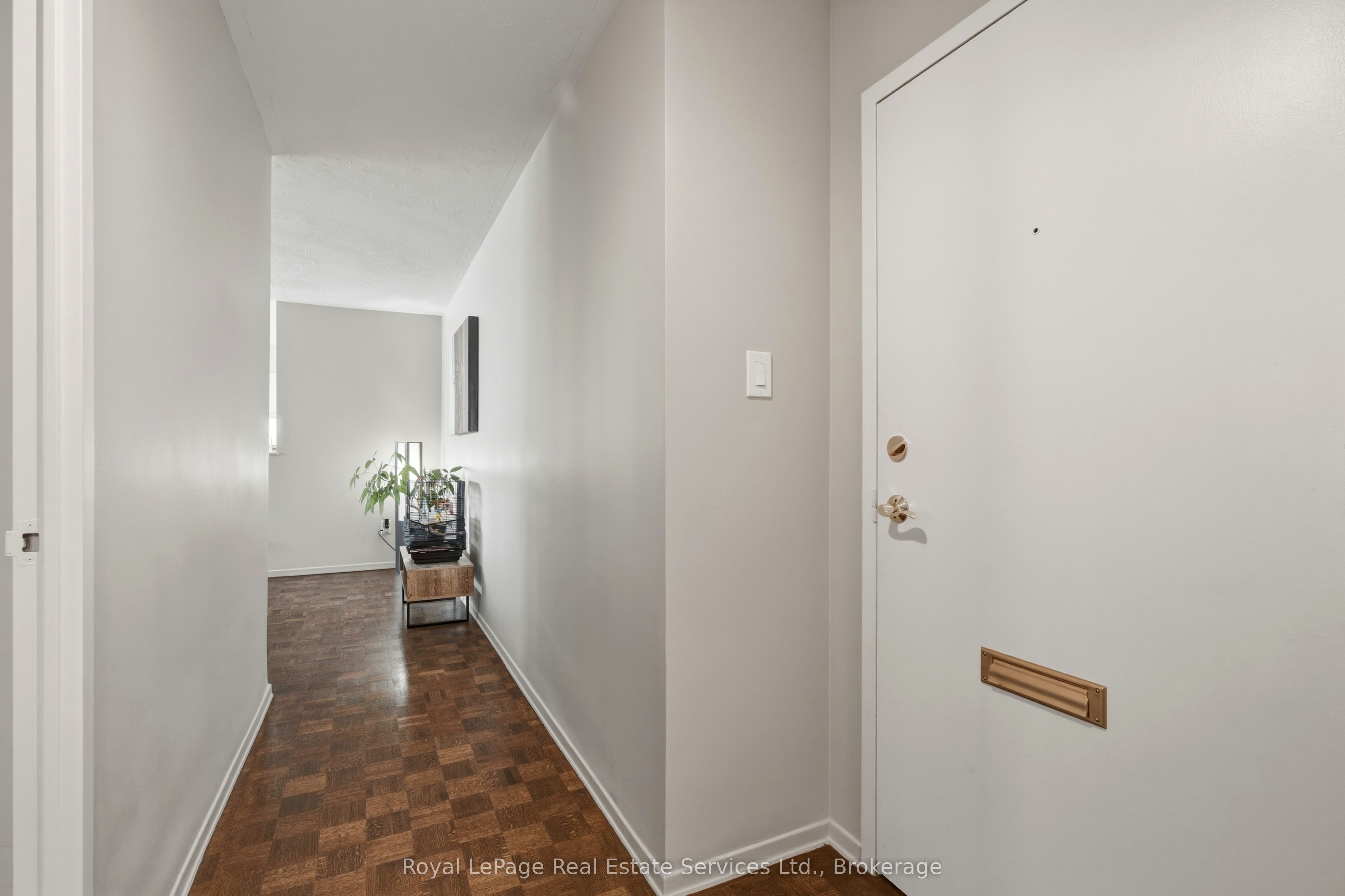 15 Towering Heights Boulevard 102, St. Catharines, ON L2T 3G7 photo 3