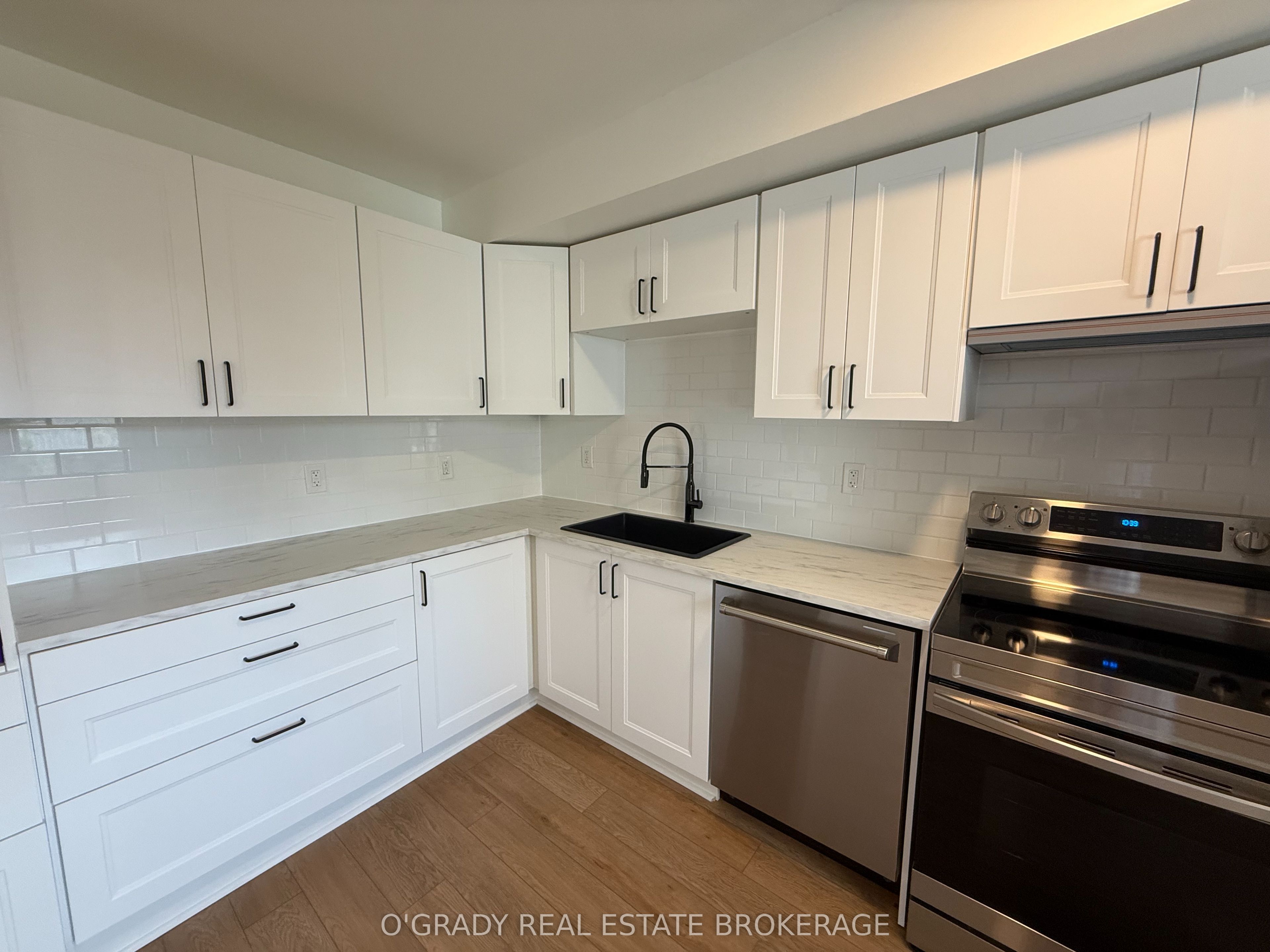 28 James Street E, Brockville, ON K6V 1K2 photo 4