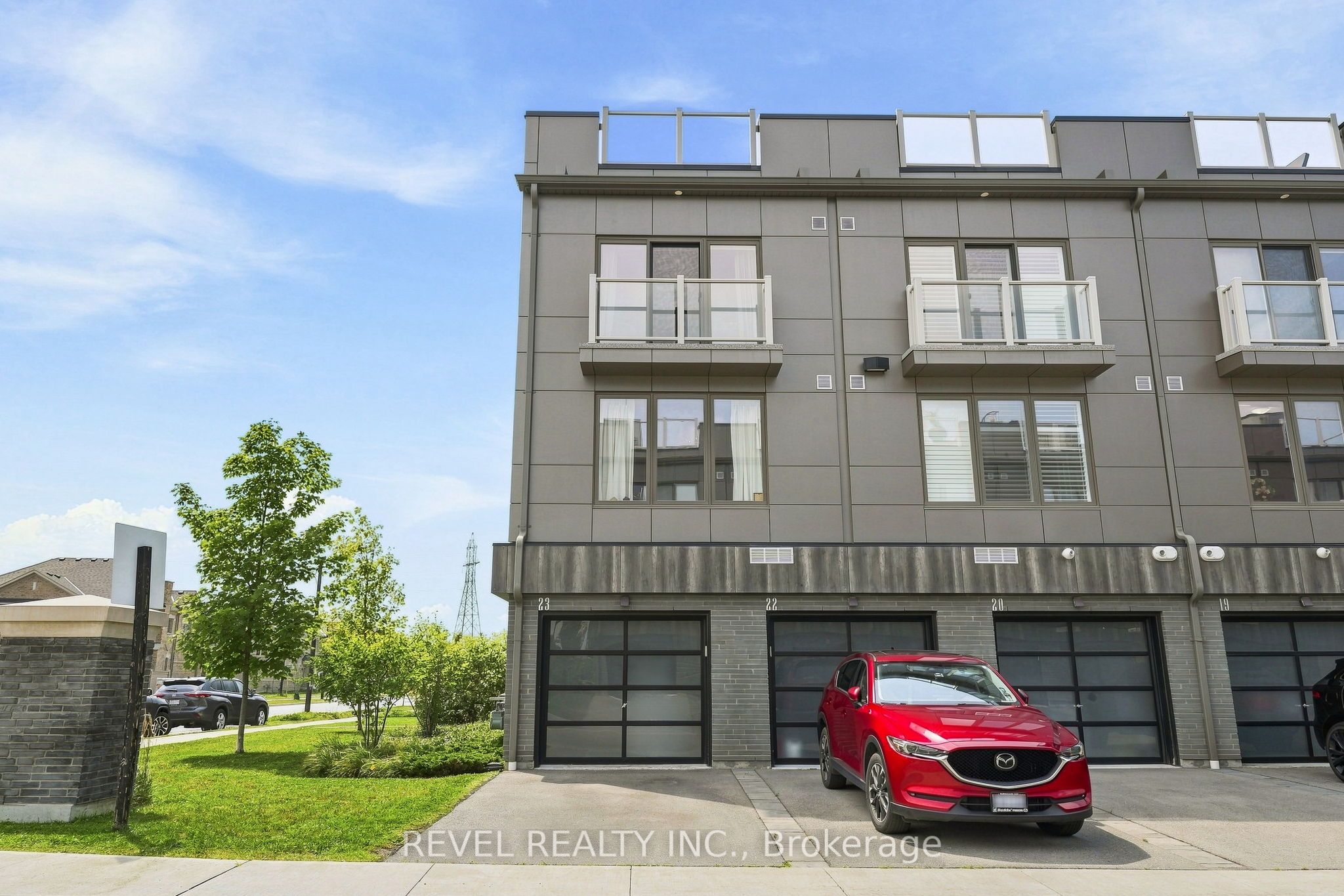 261 Skinner Road 23, Hamilton, ON L8B 1W6 photo 3