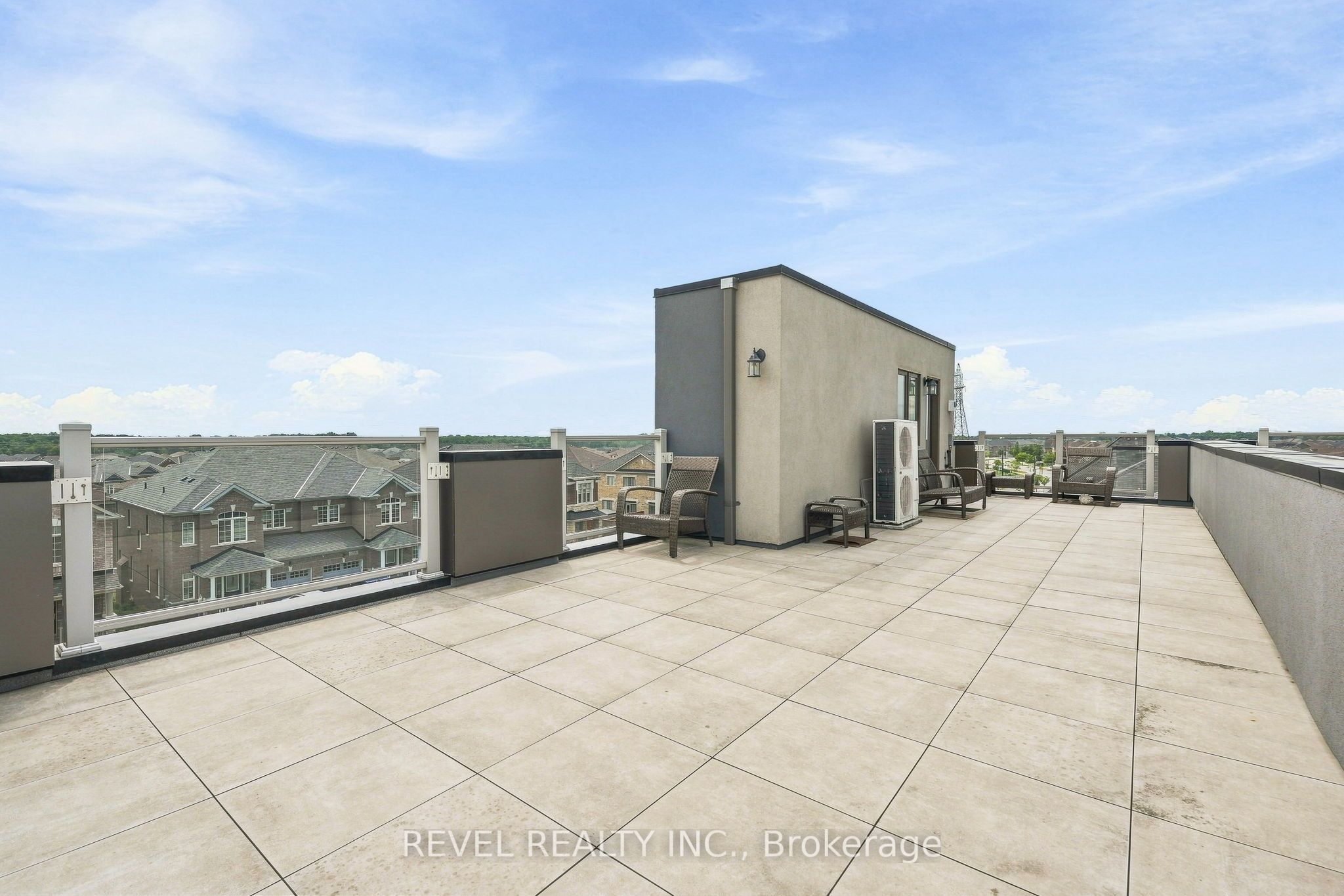 261 Skinner Road 23, Hamilton, ON L8B 1W6 photo 5