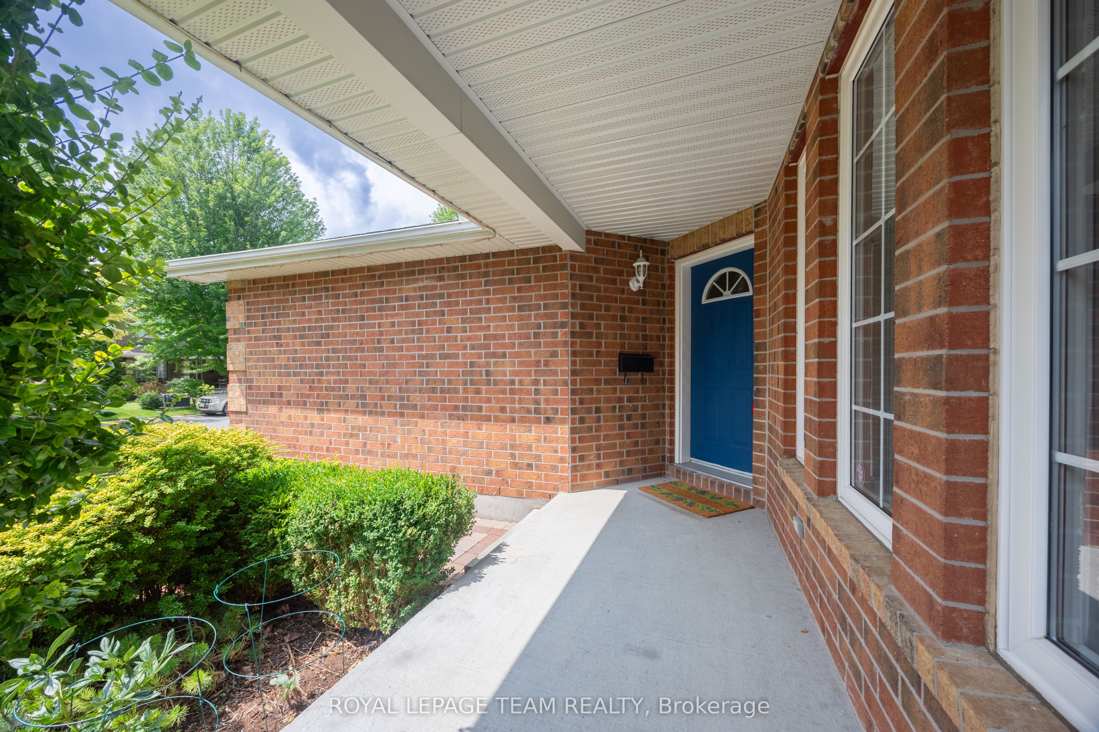60 Woliston Crescent, Kanata, ON K2W 1E5 photo 3