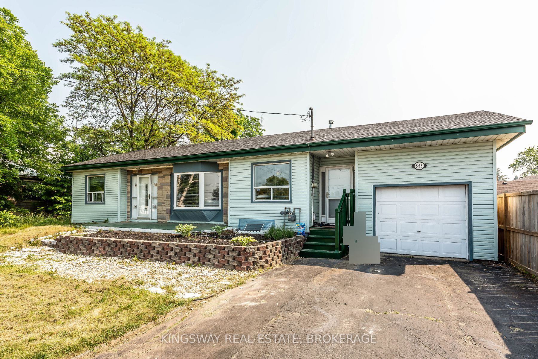 556 Barton Street E, Hamilton, ON L8E 5N3 photo 3