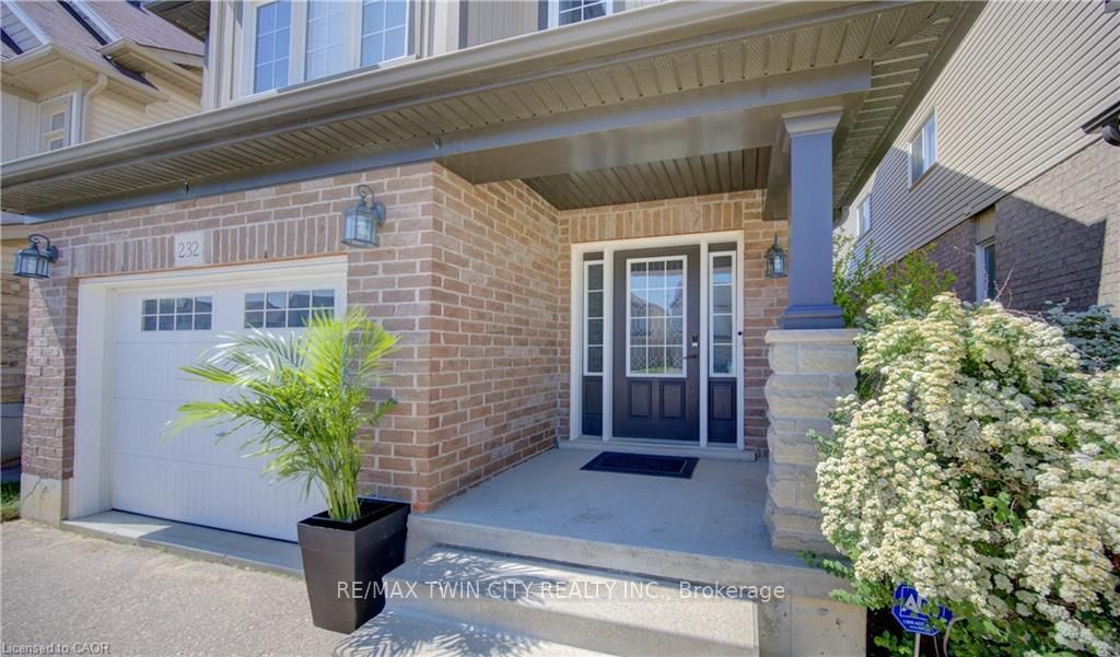 232 CRANBROOK Street, Kitchener, ON N2P 0B5 photo 3