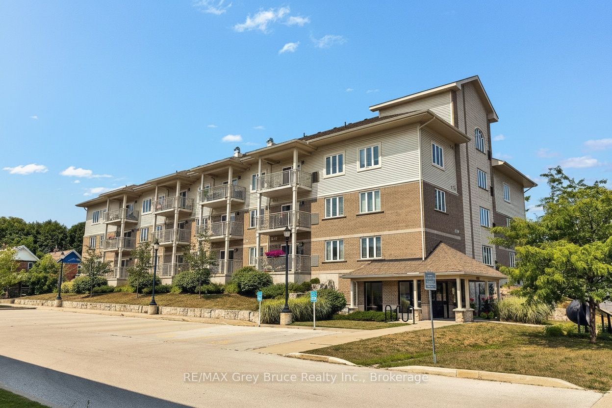 1050 1st Avenue W 204, Owen Sound, ON N4K 4K6 photo 3