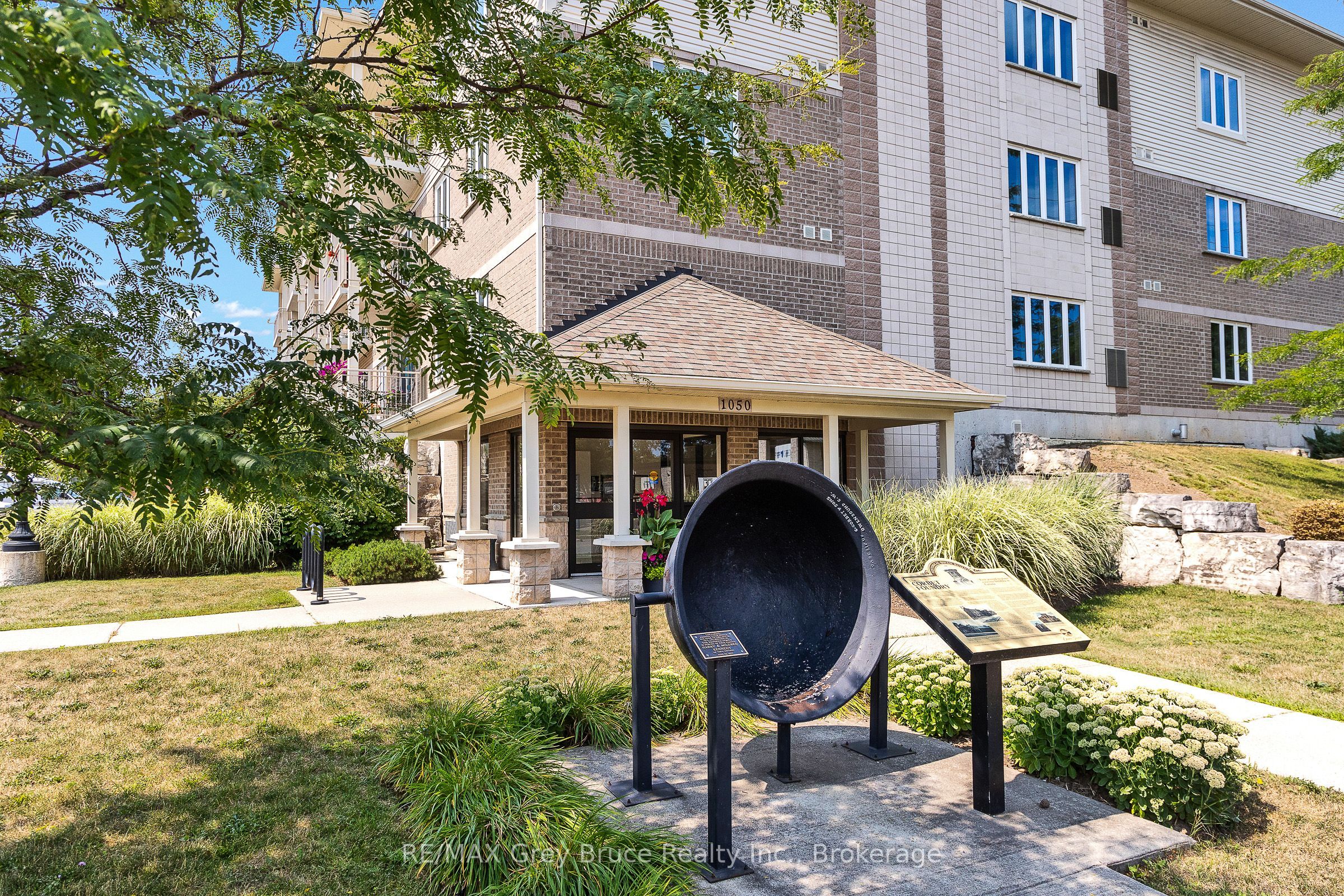 1050 1st Avenue W 204, Owen Sound, ON N4K 4K6 photo 5