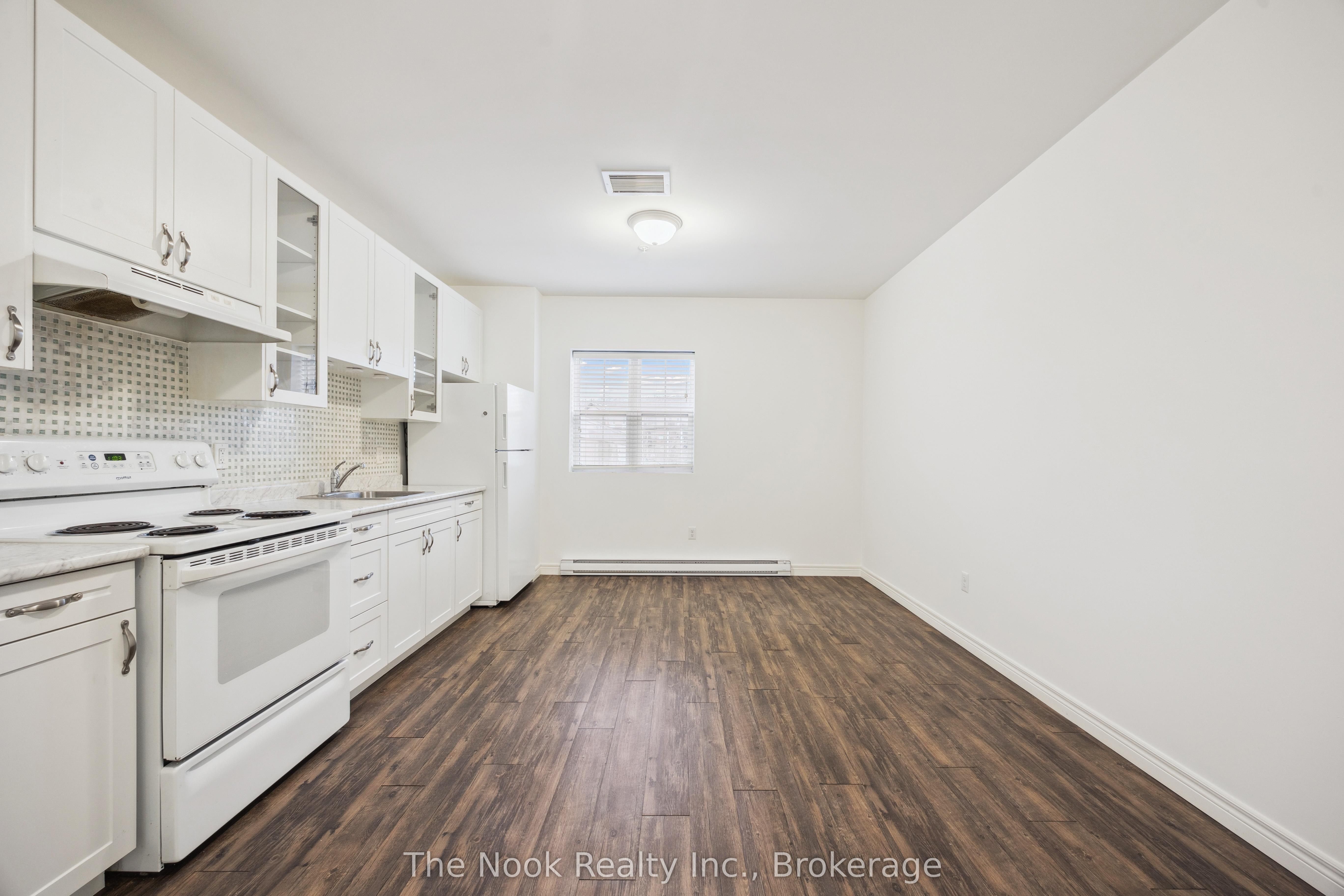 38 Walton Street 304, Port Hope, ON L1A 1N1 photo 3