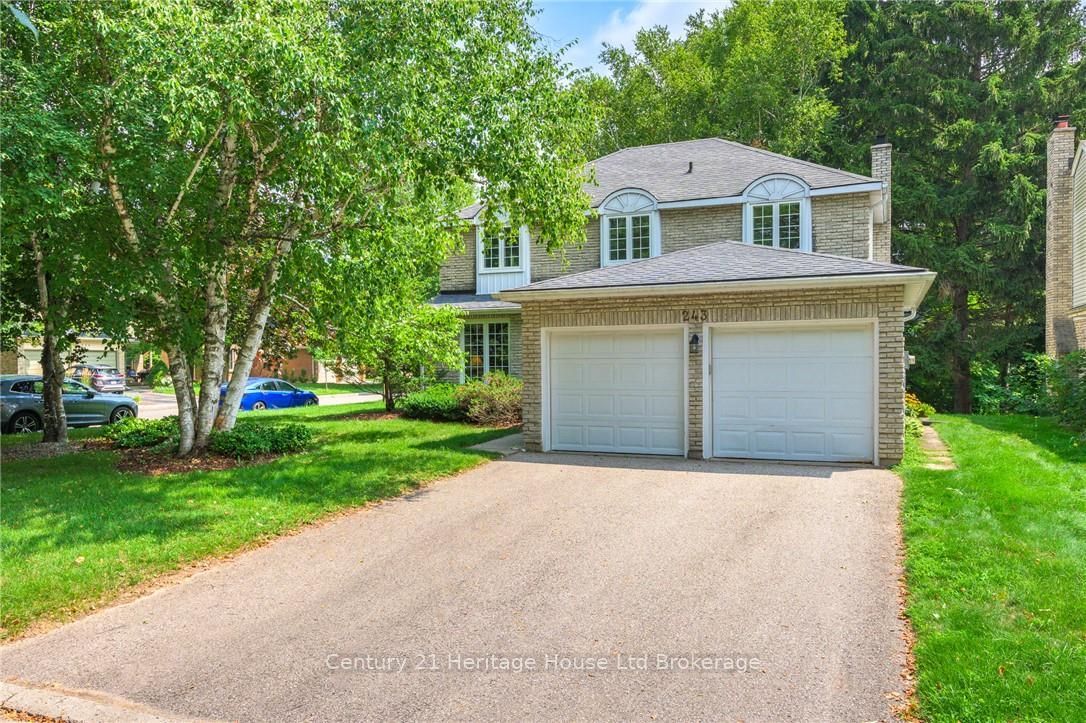 243 Tatlock Court, Waterloo, ON N2L 5Y6