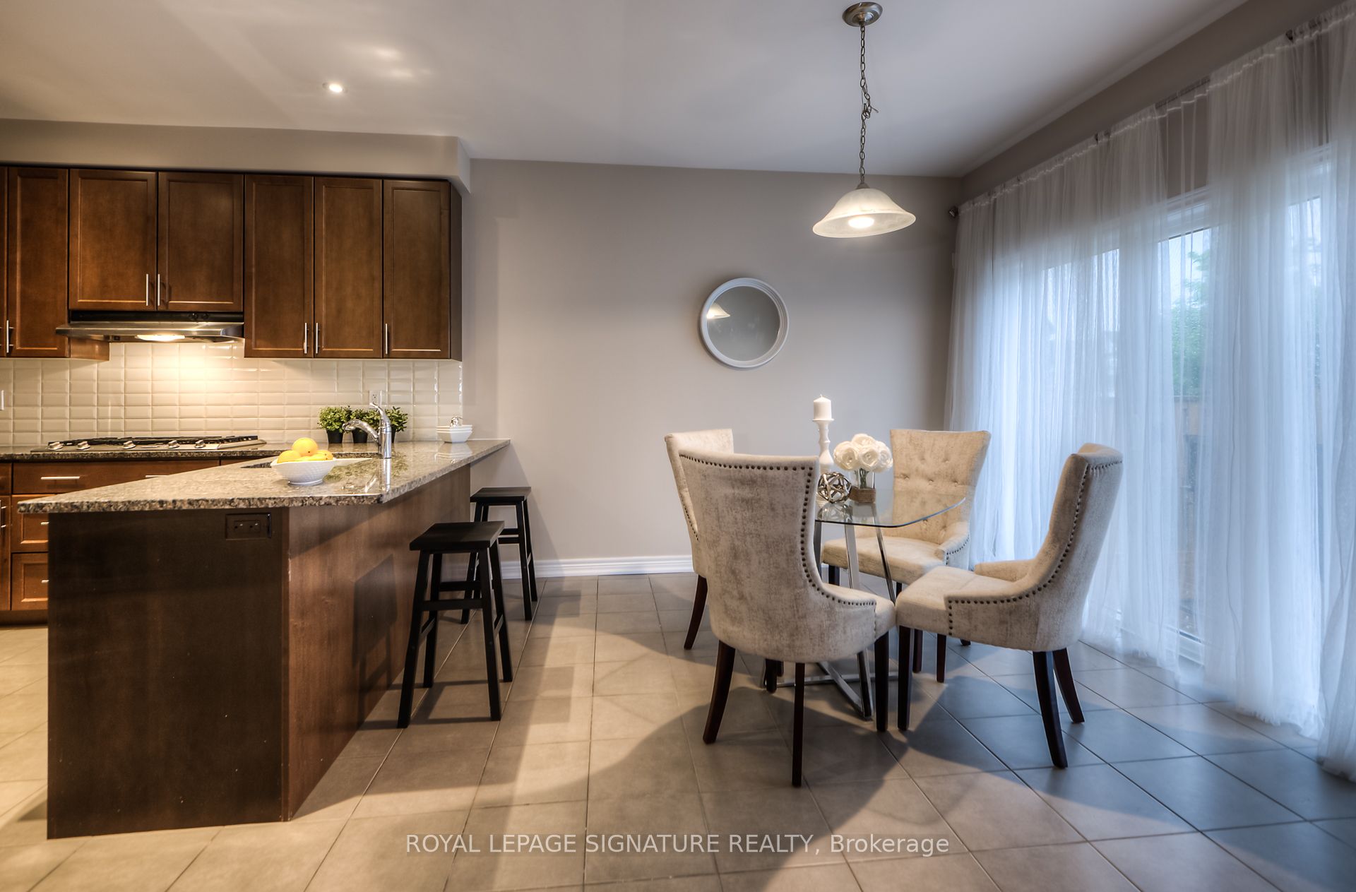 102 Coopershawk Street, Kitchener, ON N2K 4J8 photo 5