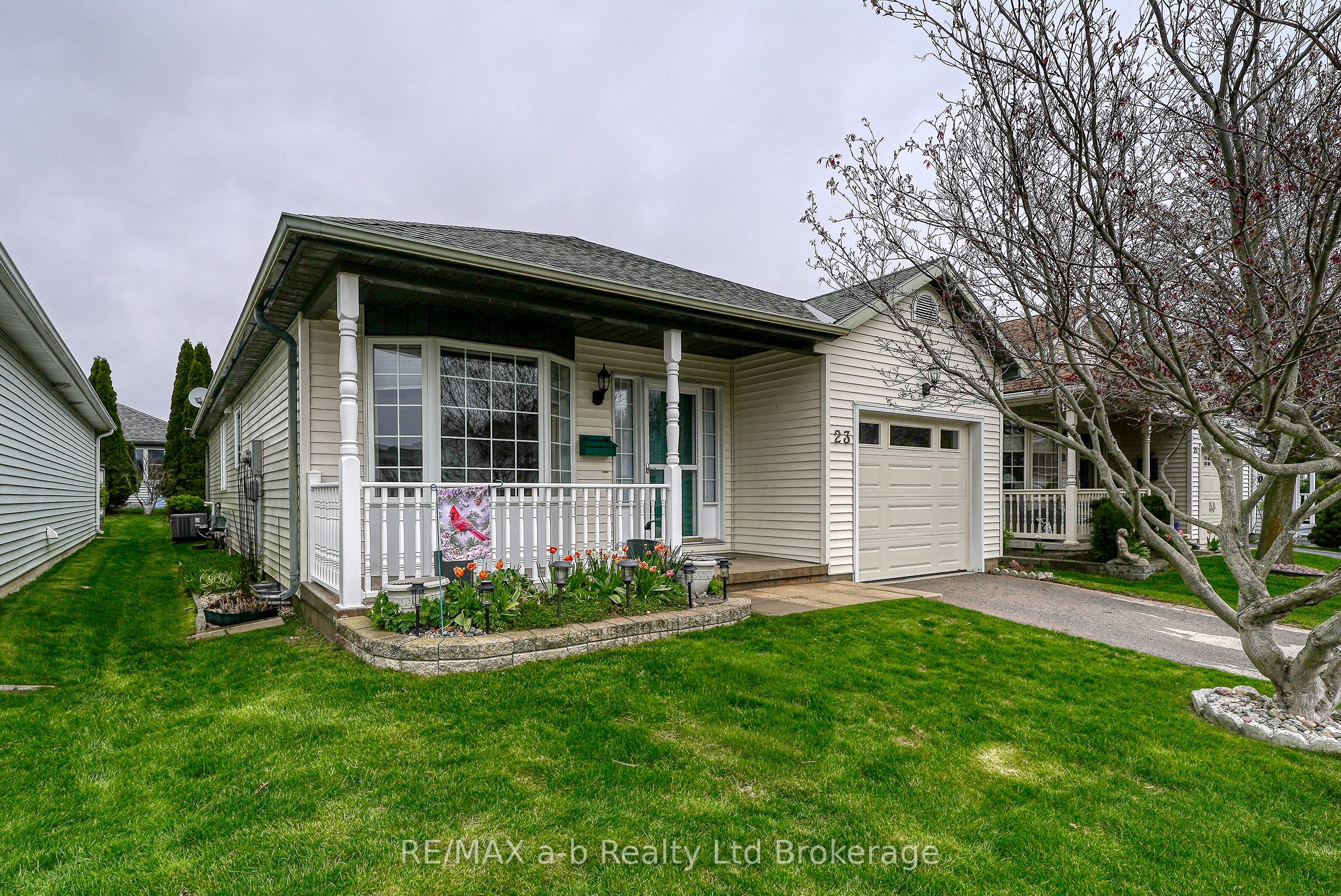 23 Brasher Drive, Tillsonburg, ON N4G 5T2