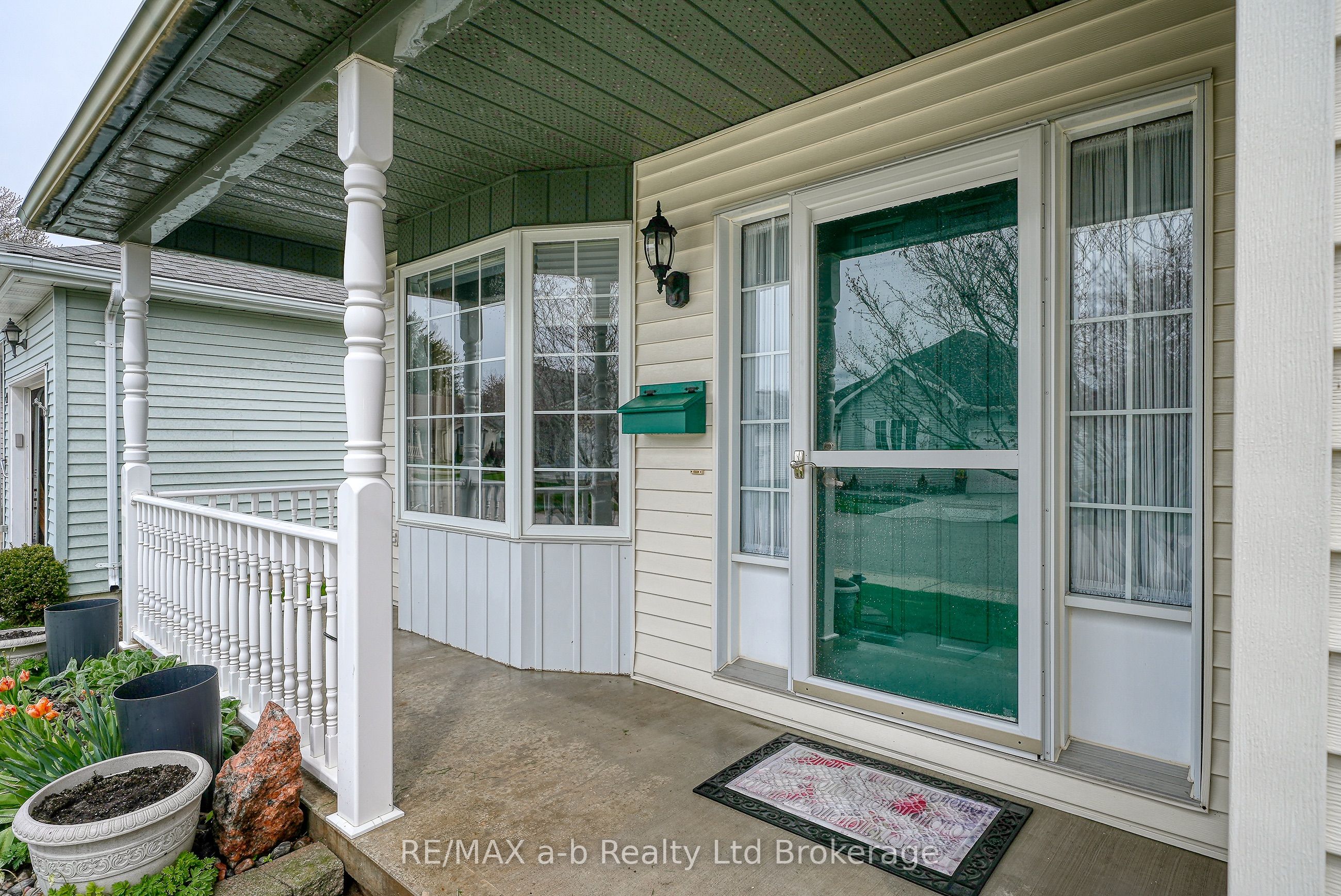 23 Brasher Drive, Tillsonburg, ON N4G 5T2 photo 2
