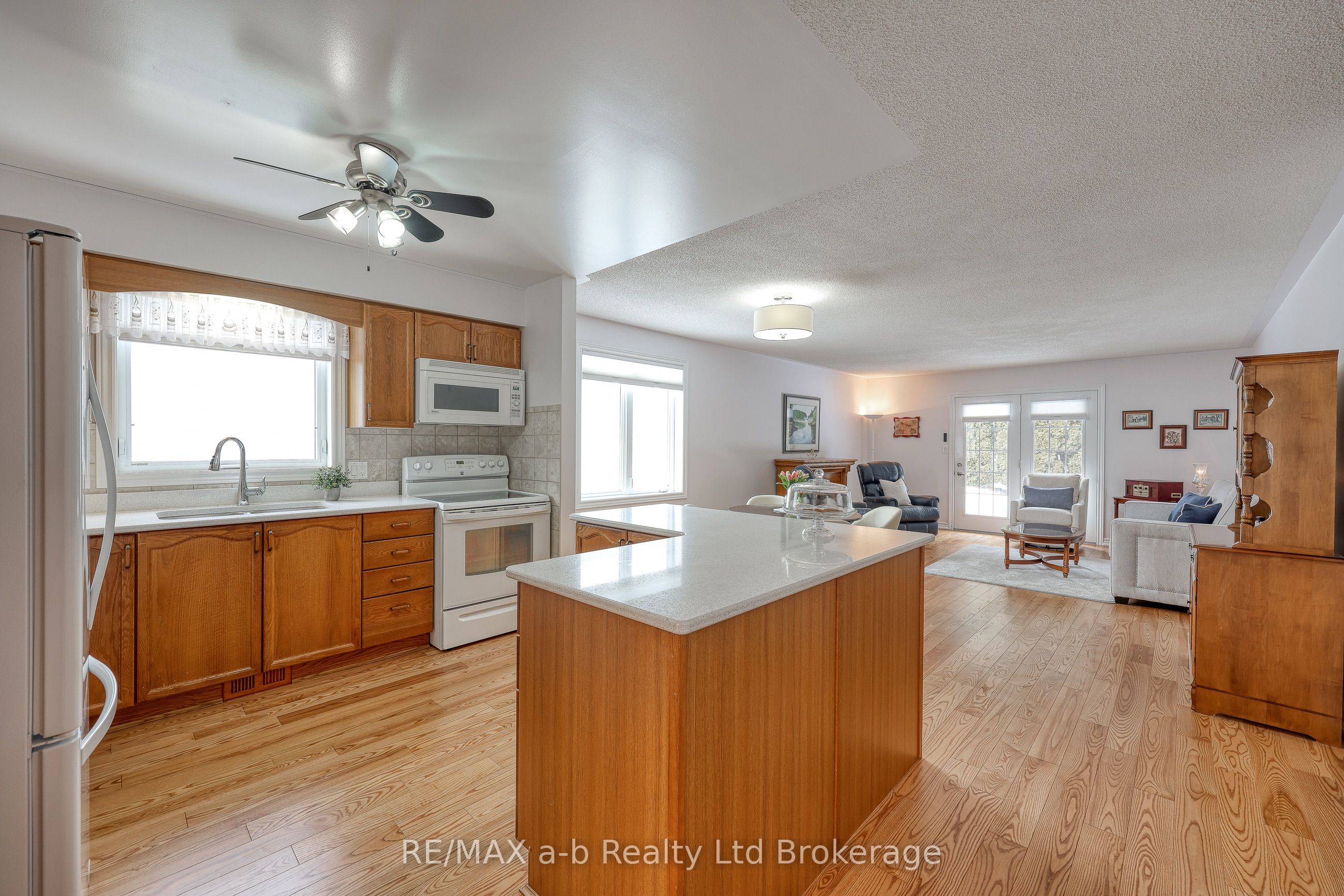 23 Brasher Drive, Tillsonburg, ON N4G 5T2 photo 5