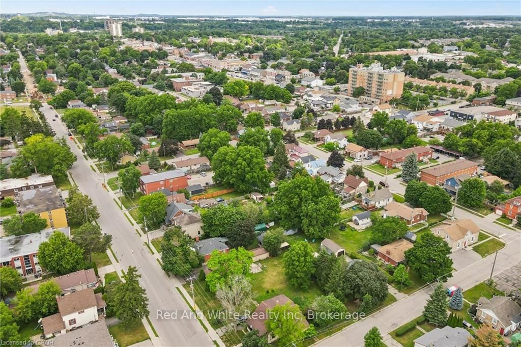 234 MONTROSE Street S, Cambridge, ON N3J 2J2 photo 2