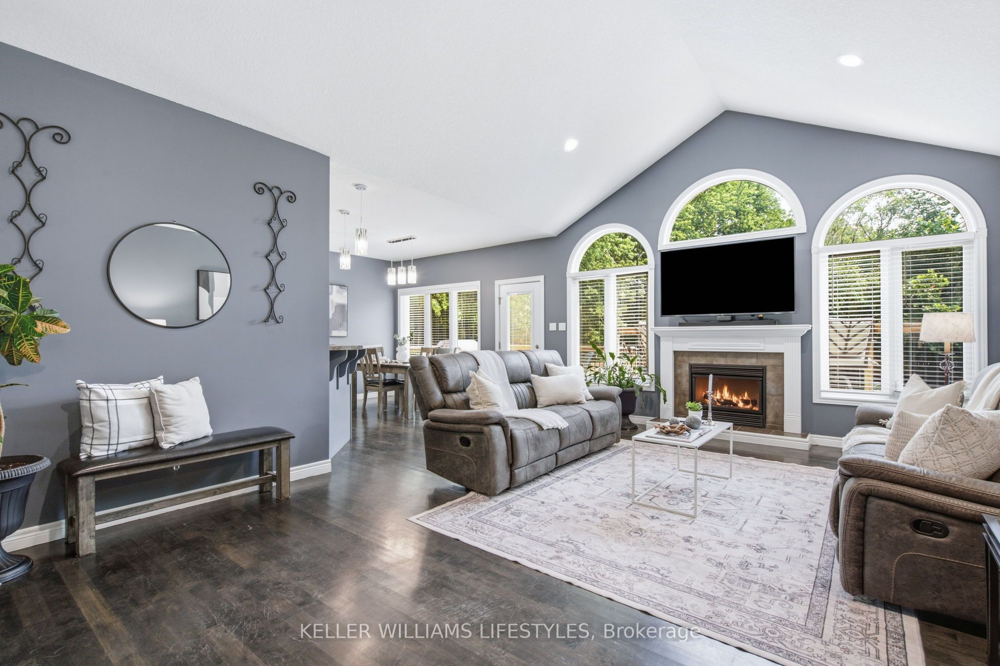 553 Juliana Drive, Strathroy-Caradoc, ON N0L 1W0 photo 5