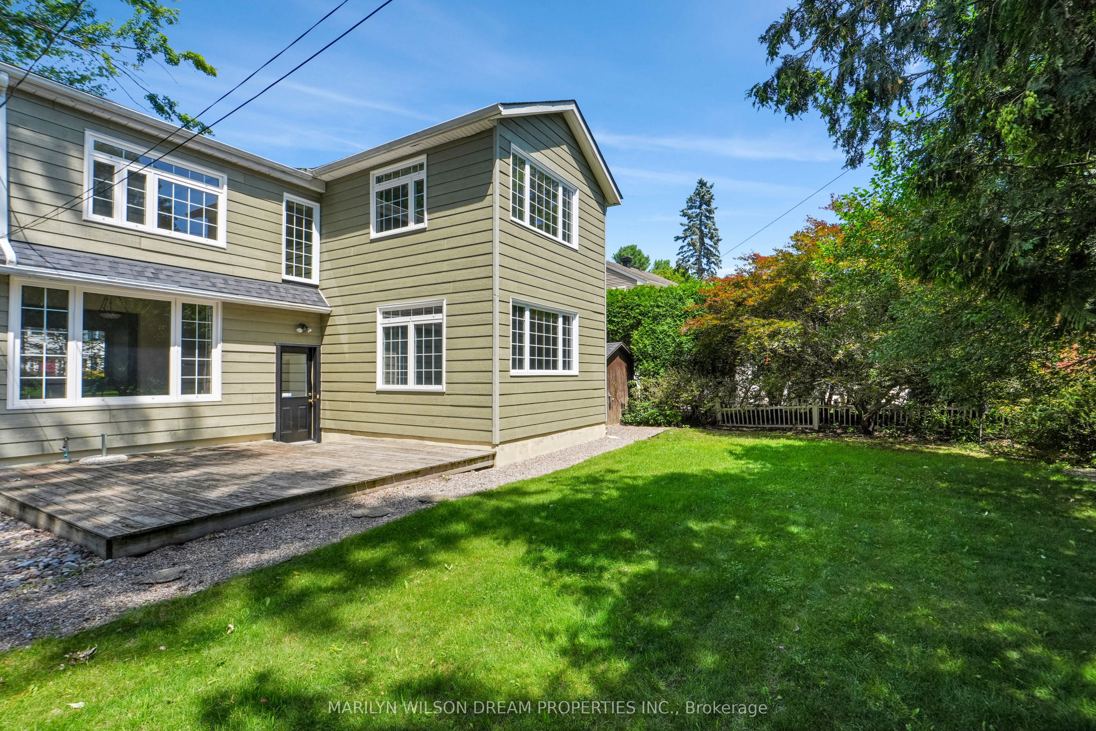 24 Bedford Crescent, Manor Park - Cardinal Glen and Area, ON K1K 0E4 photo 3