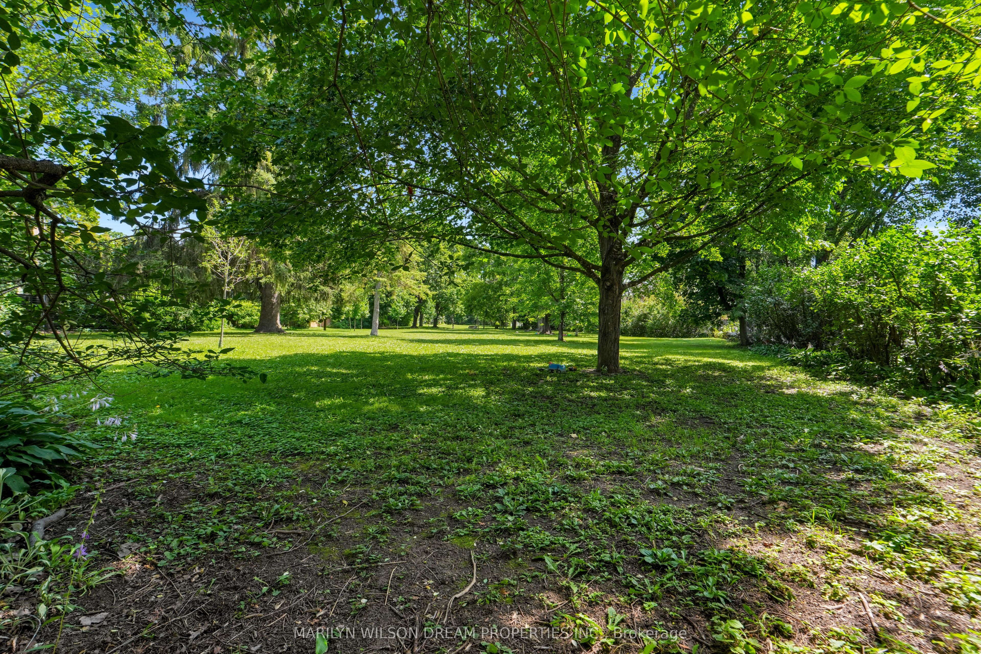 24 Bedford Crescent, Manor Park - Cardinal Glen and Area, ON K1K 0E4 photo 5