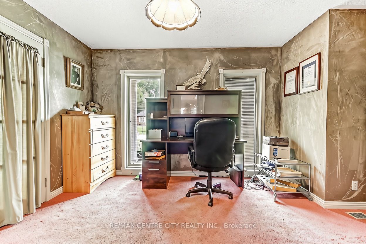 10308 Greenpark Drive, Southwold, ON N5P 3T2 photo 5