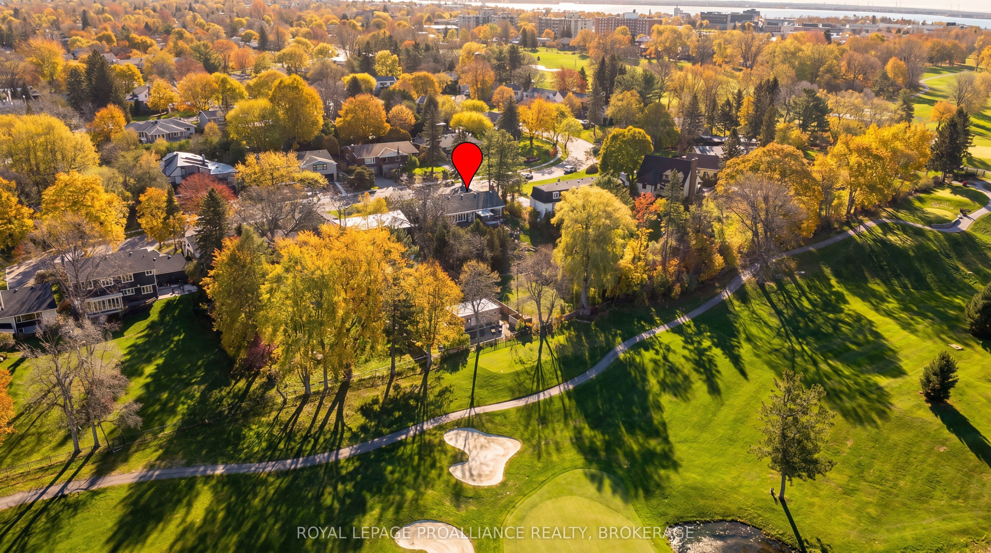 209 Fairway Hill Crescent, Kingston, ON K7M 2B5 photo 3